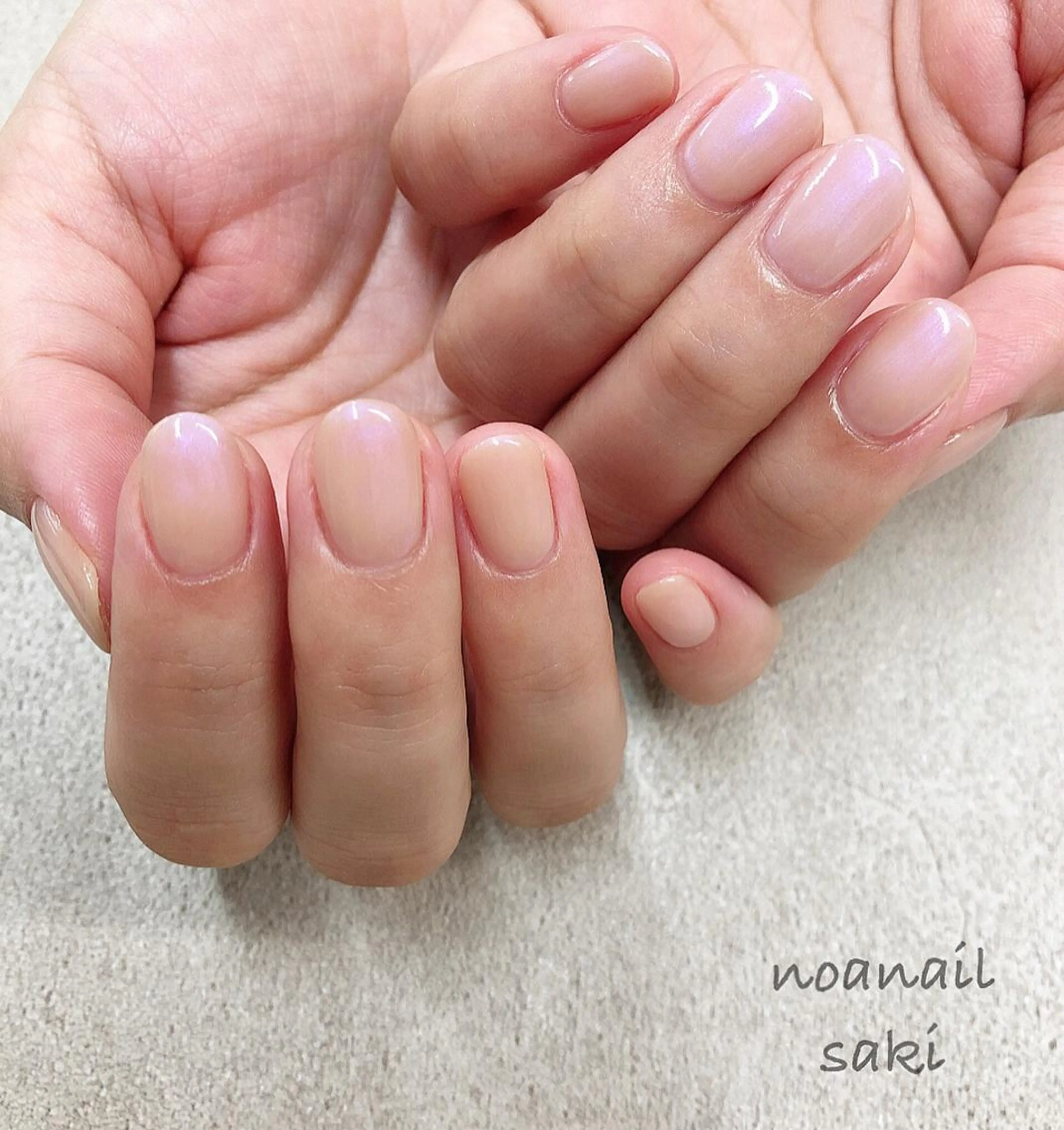 ネイル オーロラネイル ワンカラーネイル nailsalon noa所属・nailist sakiのネイルデザイン