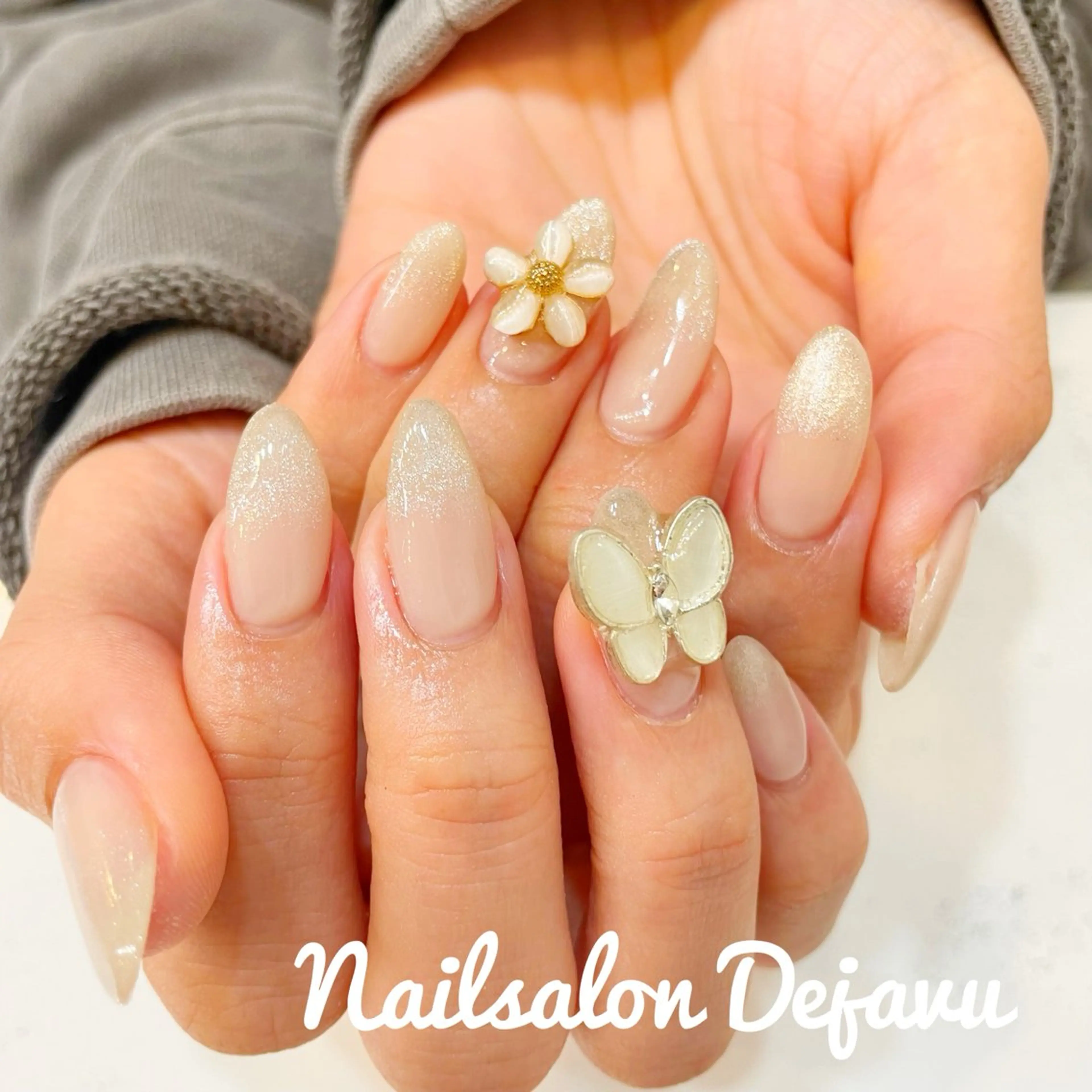 ネイル マグネットネイル ハンドネイル Dejavu所属・Nail salon Dejavu 🌿のネイルデザイン