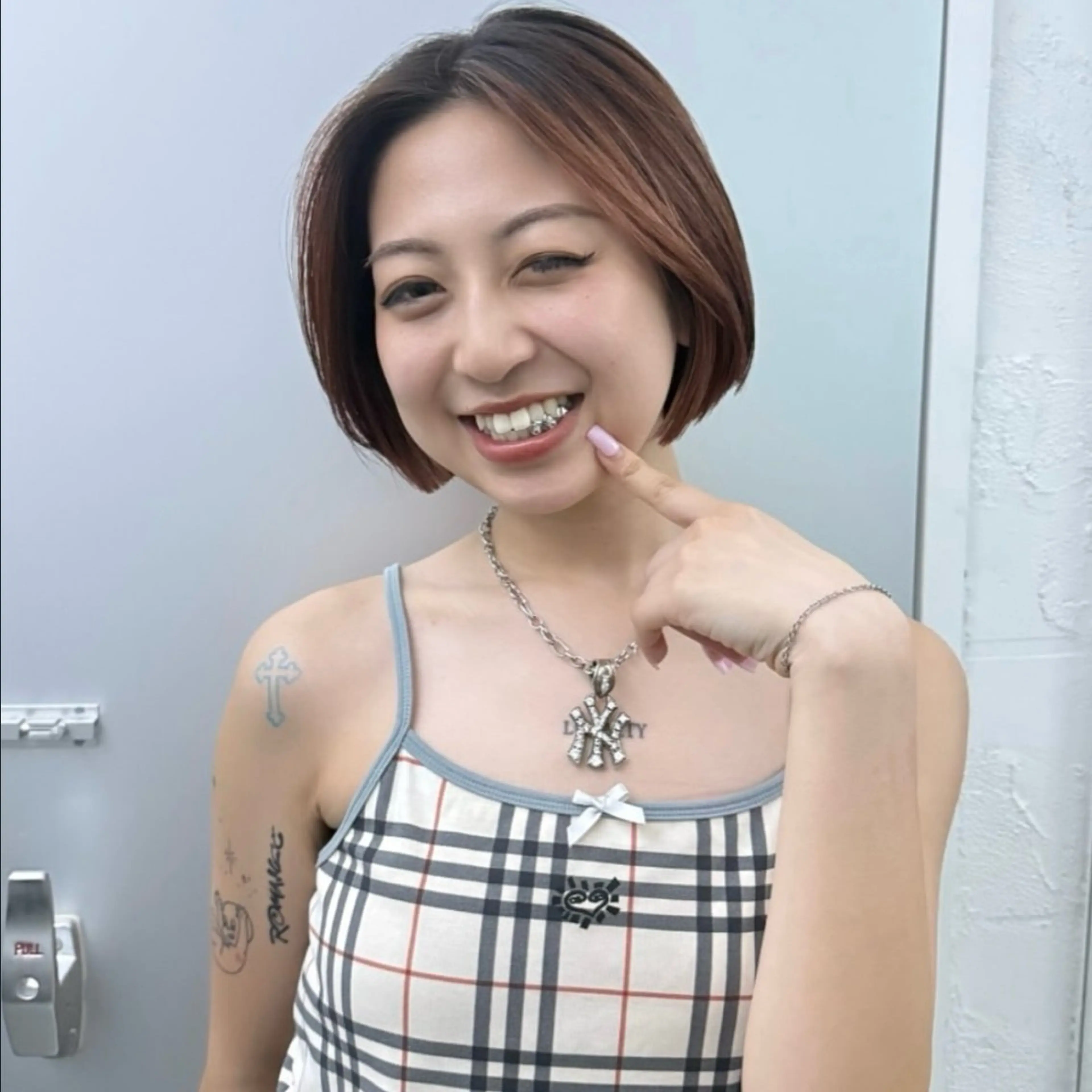 ショート ユメナ ̖́-のヘアスタイル