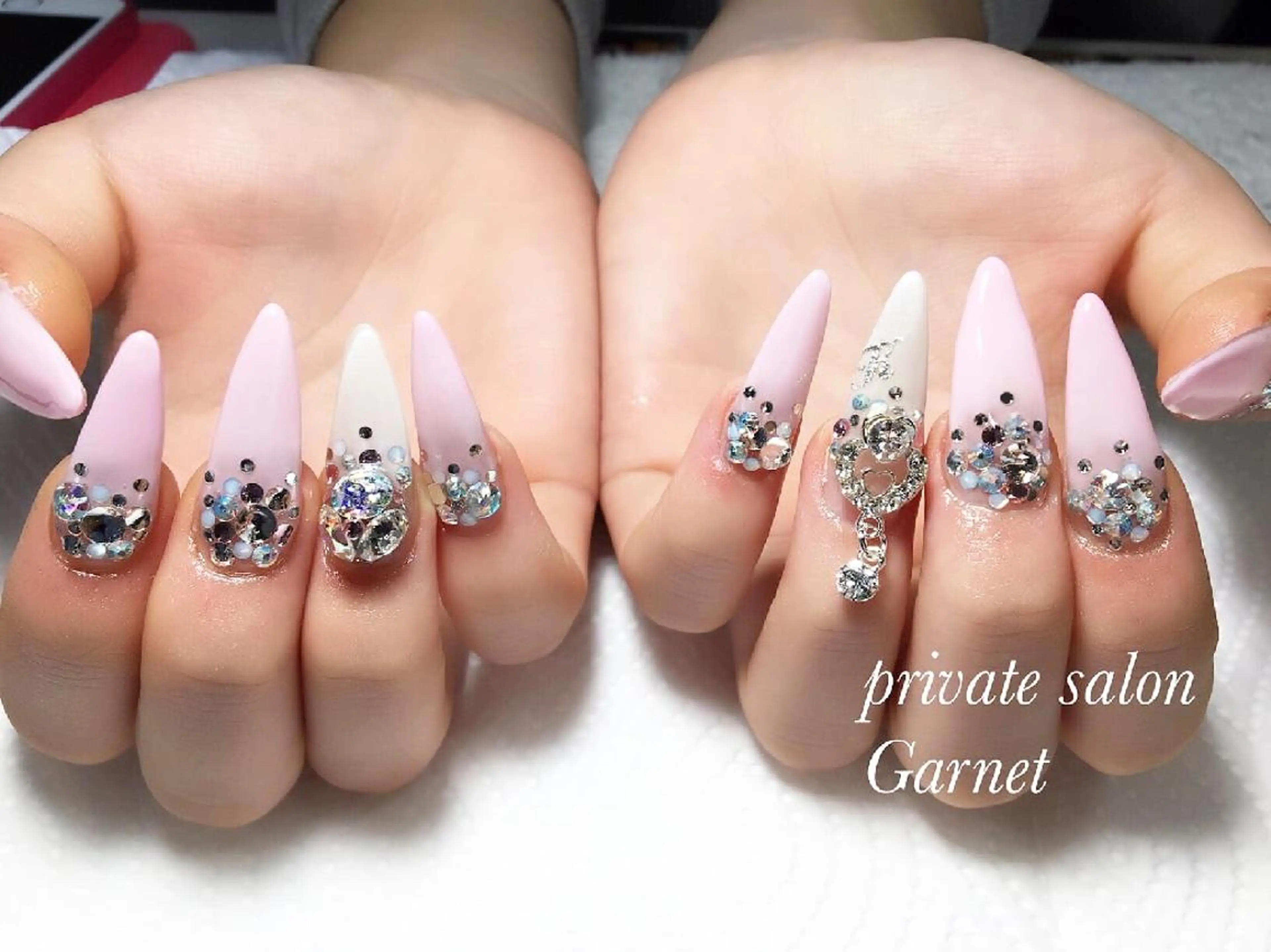 ネイル ガーリー ハンドネイル Garnet nailのネイルデザイン