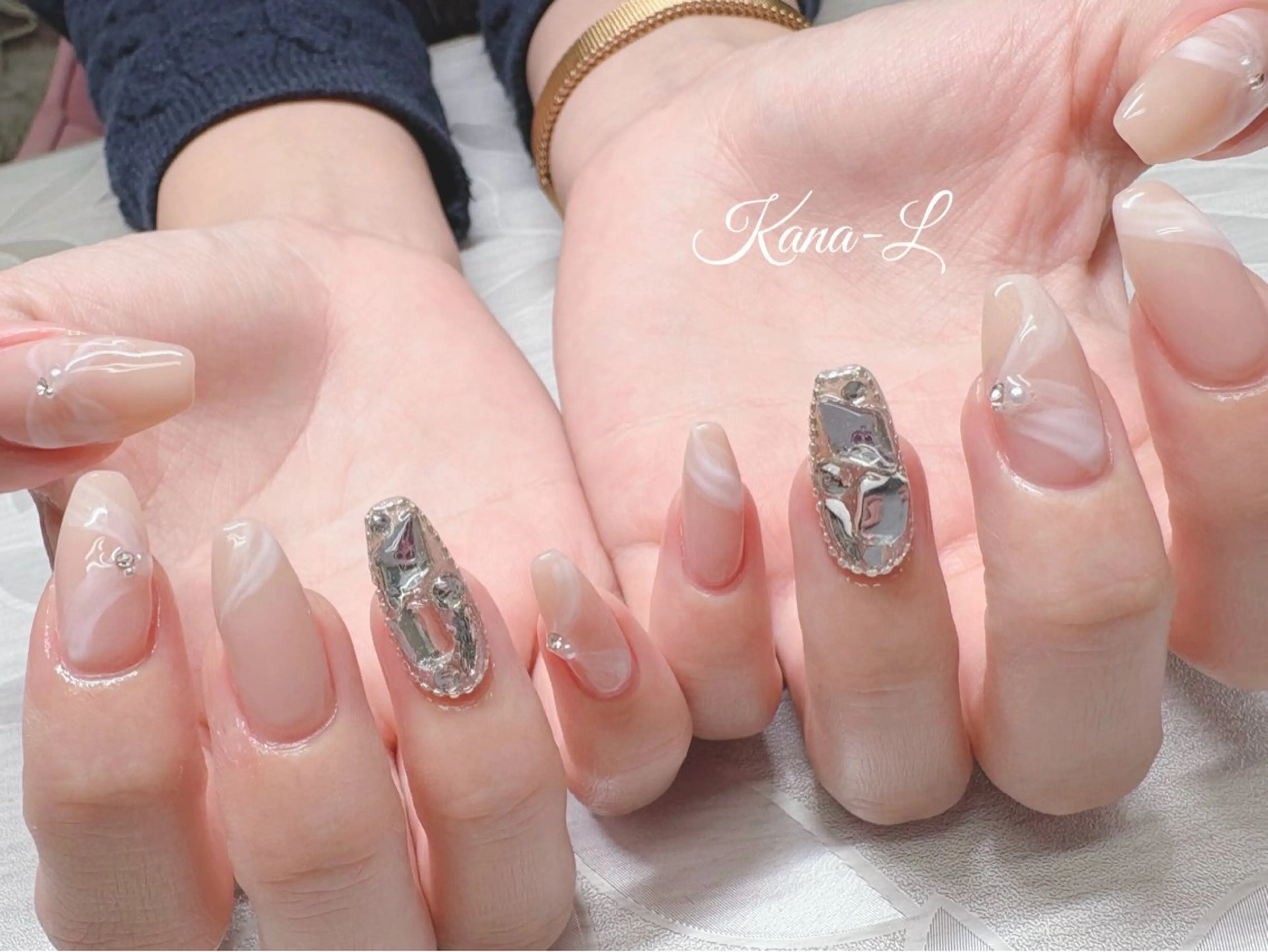 ネイル 芦辺 香奈のネイルデザイン