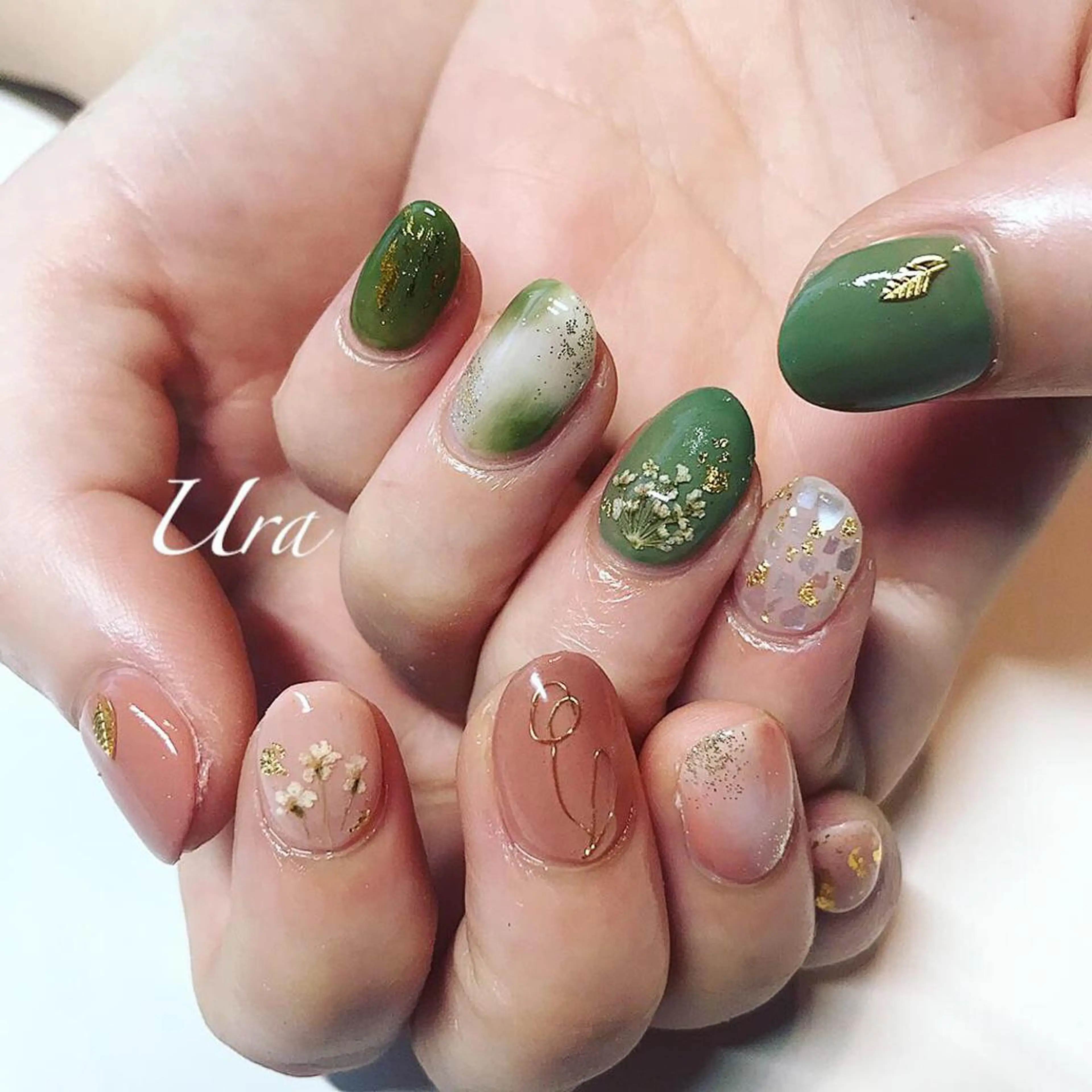 ネイル UrakoNail 《nail》のネイルデザイン