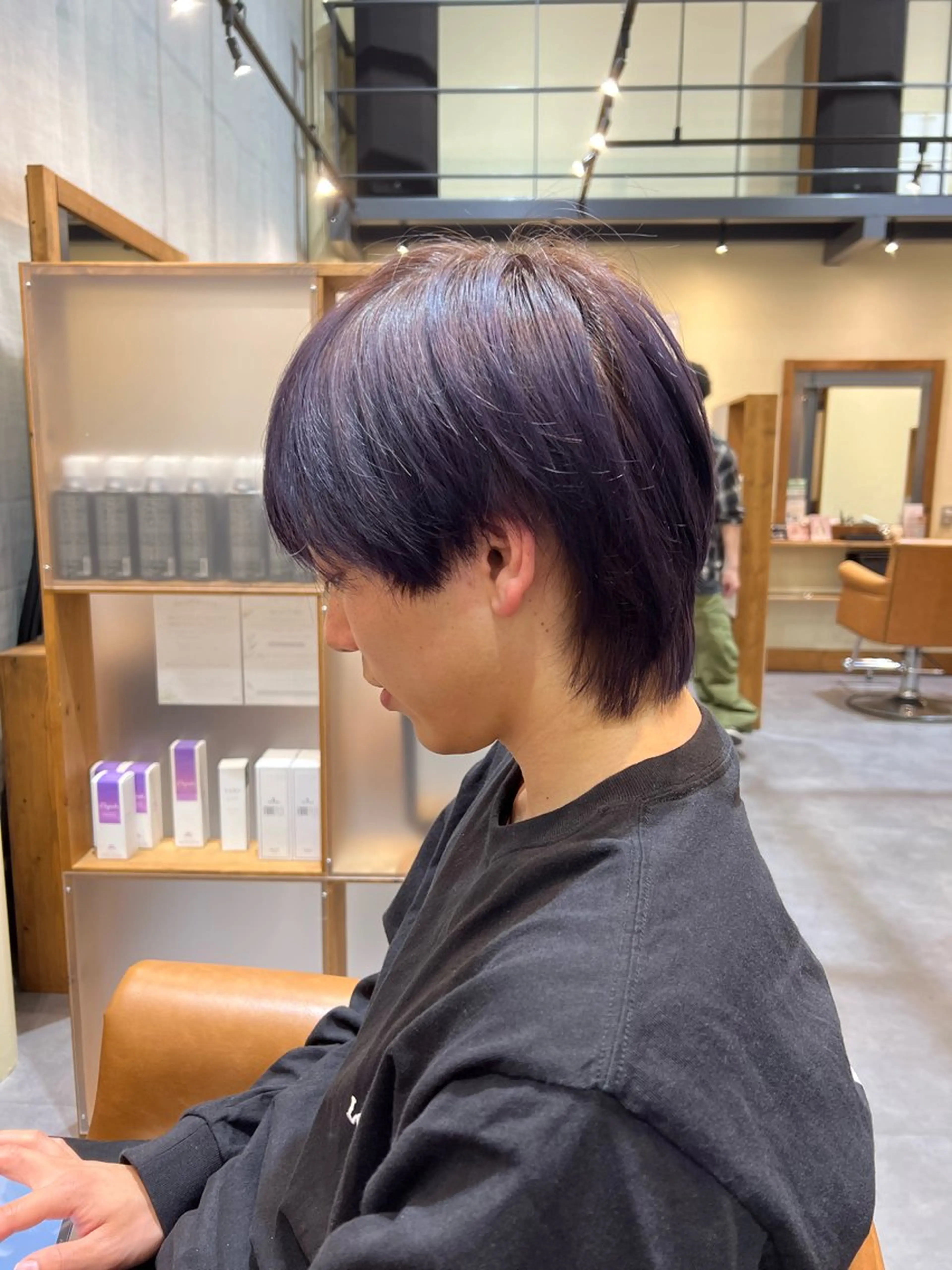 カラー メンズ ラベンダーカラー ピンクカラー ピンクラベンダー 石黒 理々花のヘアスタイル