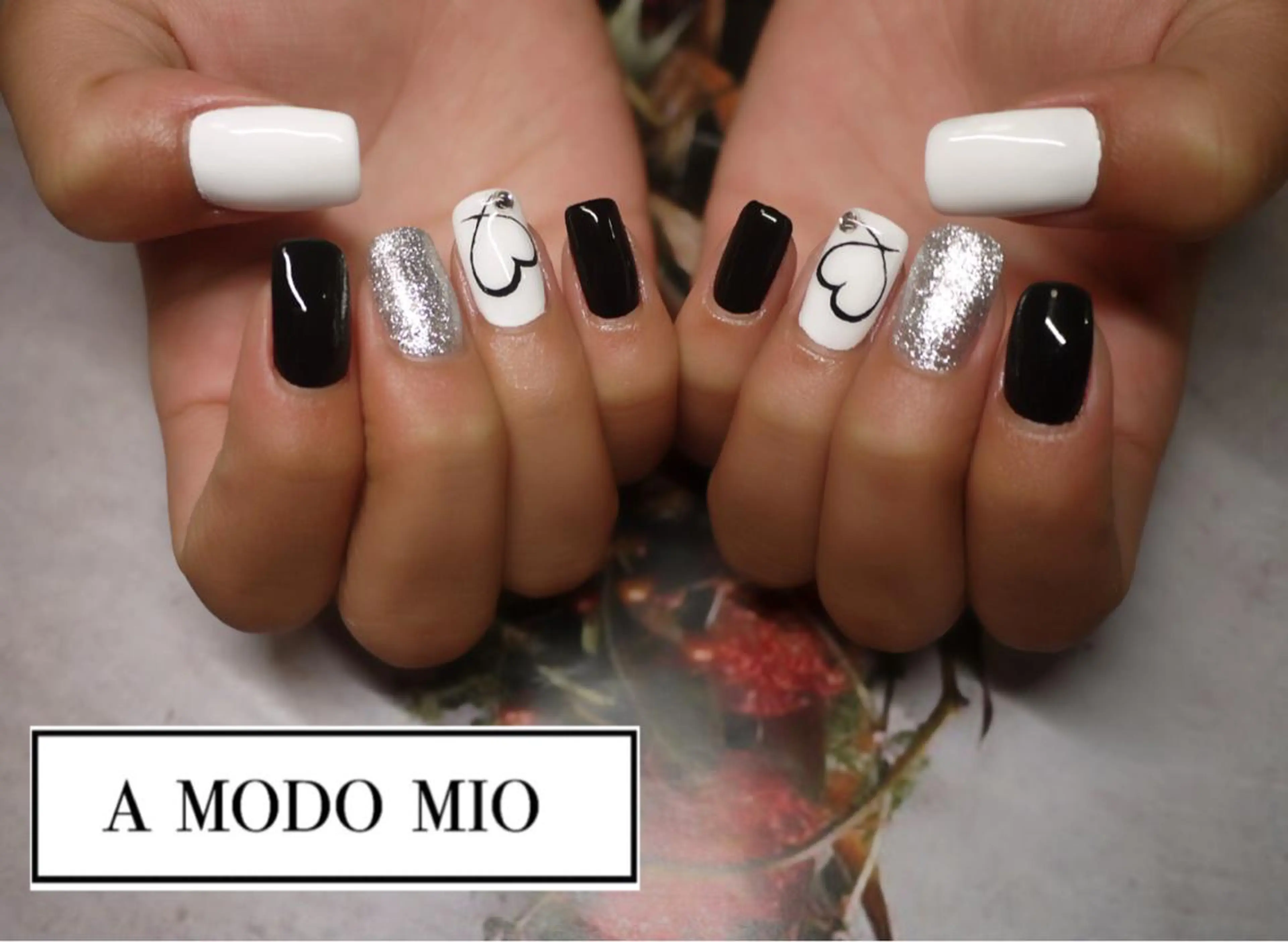 ネイル A MODO MIOのネイルデザイン