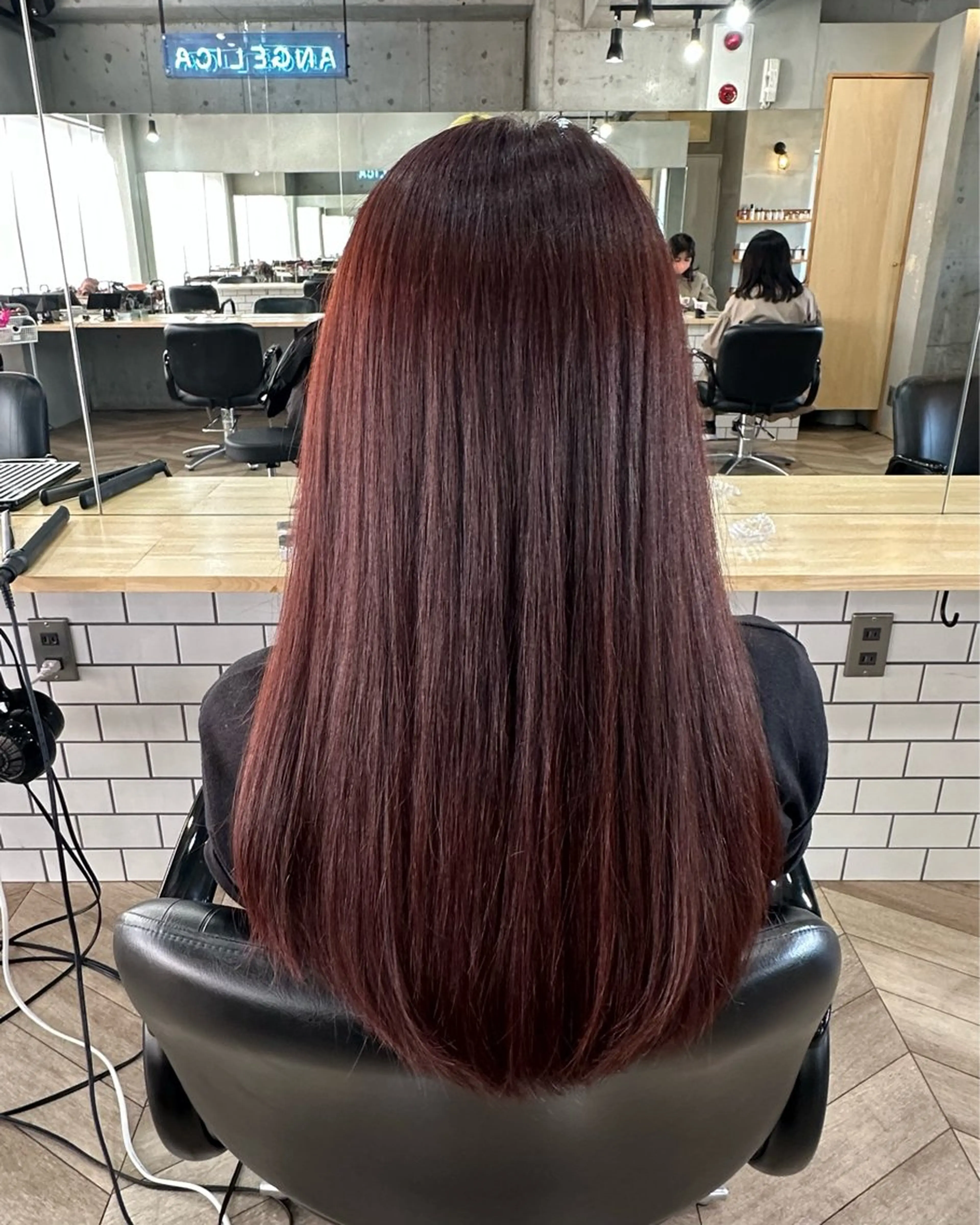 カラー レッドカラー カット ヘアカラー Angelica 内海  遥奈のヘアスタイル