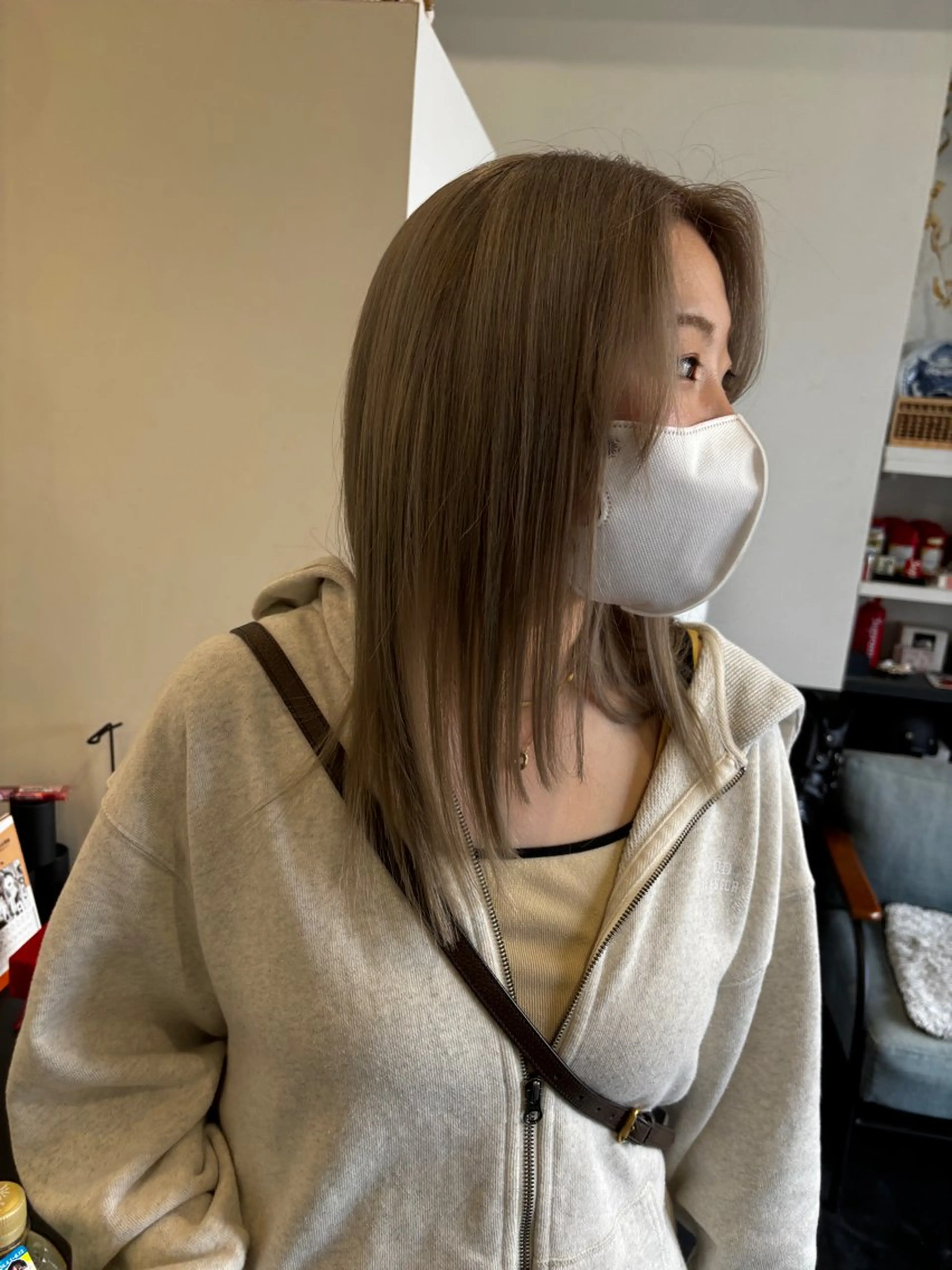 カラー ベージュカラー ブリーチ ケアブリーチ ダブルカラー グレージュ ブリーチカラー🤍 髪質改善🌟のヘアスタイル