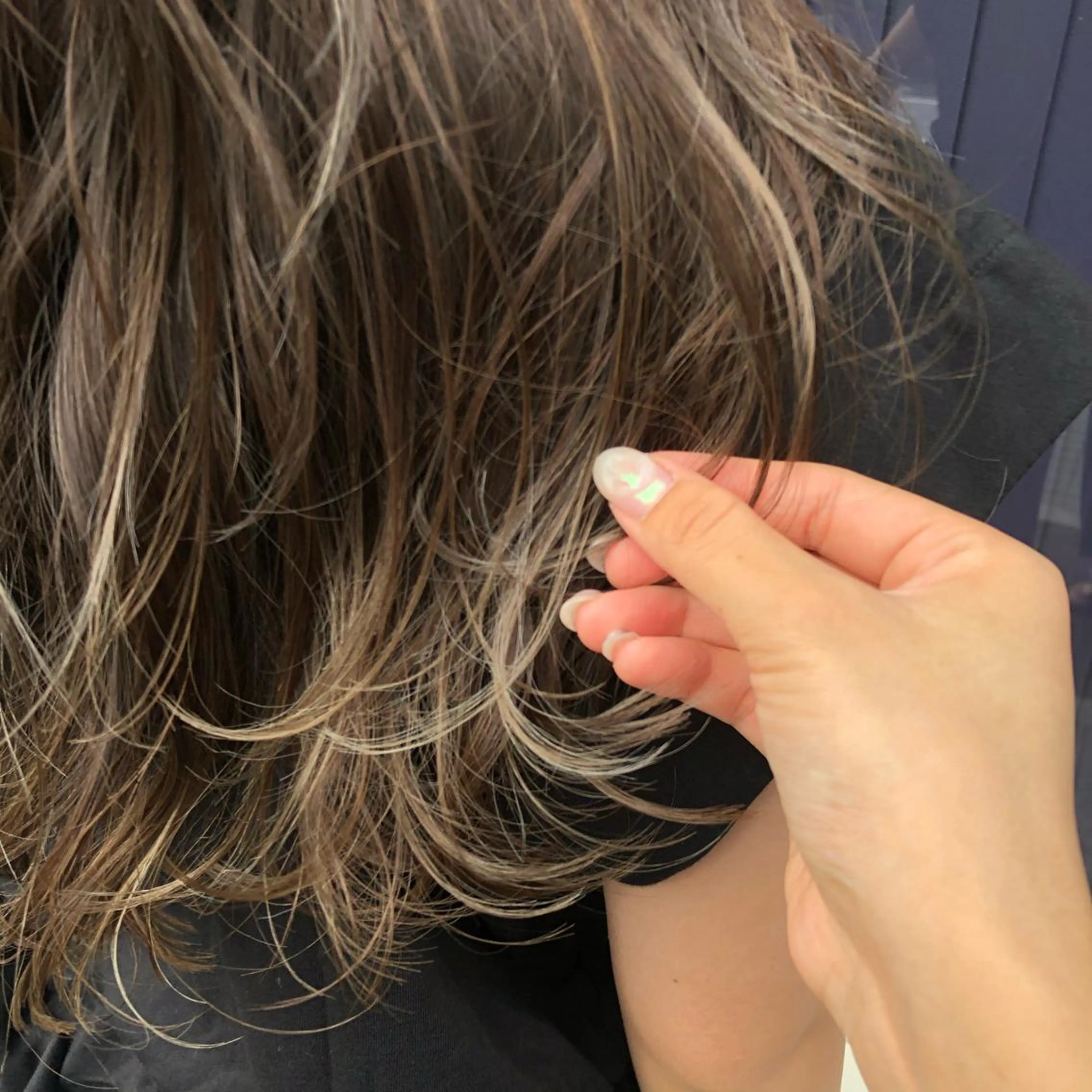 ロング カラー 白髪ぼかしモデル募集 今村理央奈のヘアスタイル