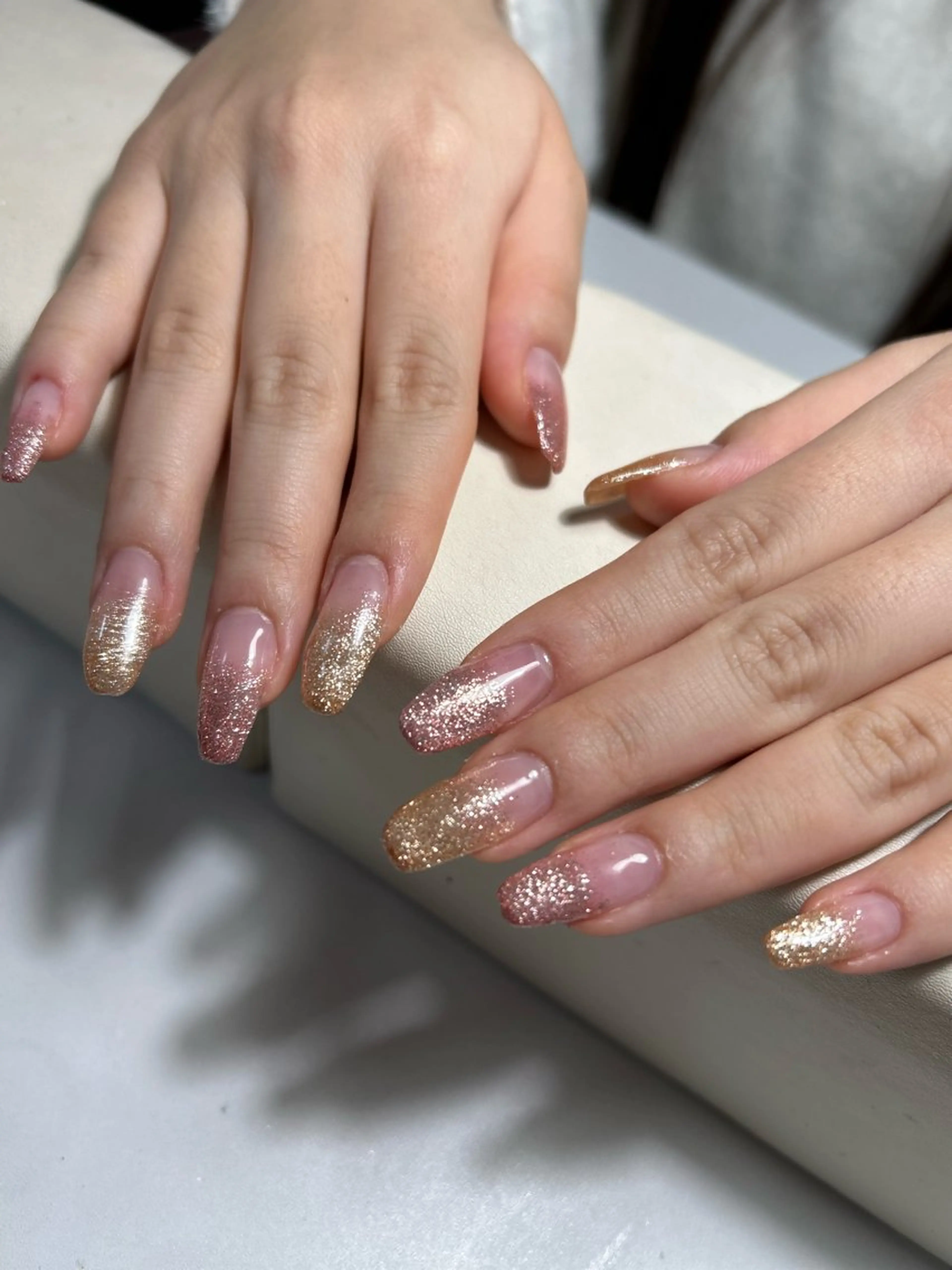 ネイル 長さ出し ゴールド グラデーション ラメ(グリッター) ラメグラデーション nail mor-ネイルモア-藤が丘店所属・nail mor. 藤が丘店　ふかだのネイルデザイン