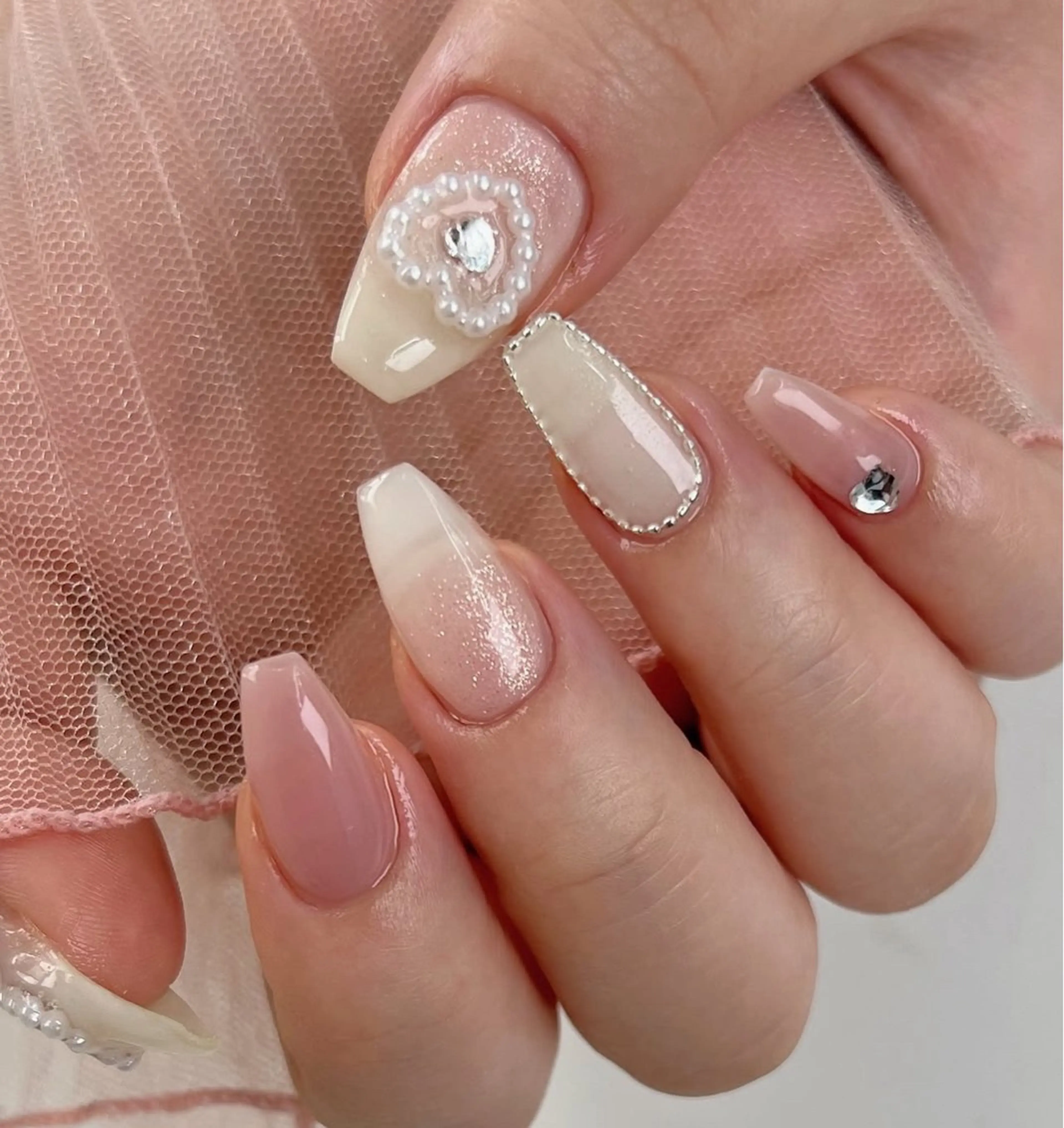 ネイル Le Clavier  Nail Salon所属・佐藤 ゆきのネイルデザイン