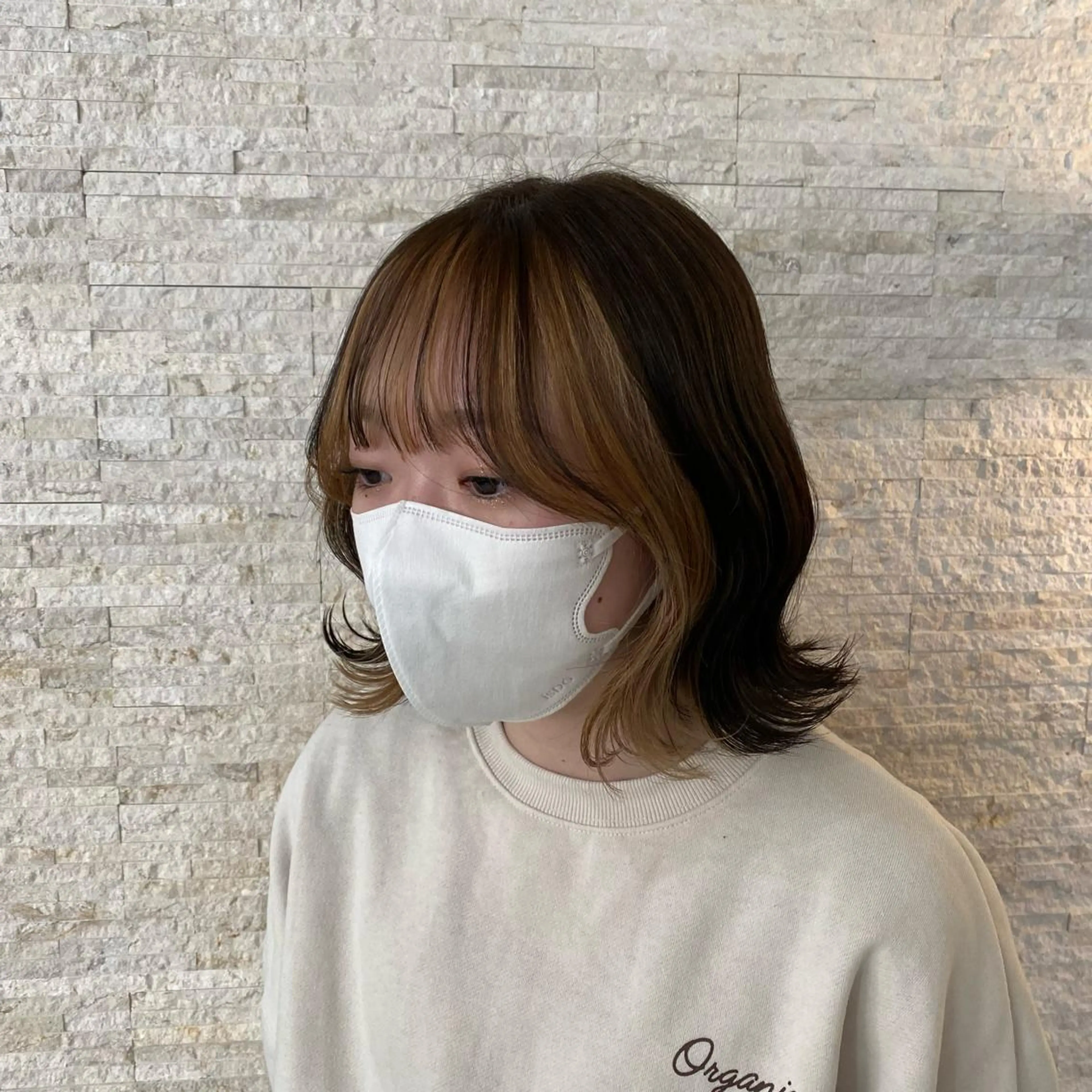 ミディアム カラー ベージュカラー インナーカラー ミルクティーベージュ Agu hair TENOE大宮氷川参道店所属・☀️透明感艶感カラー 増田魁土☀️のヘアスタイル