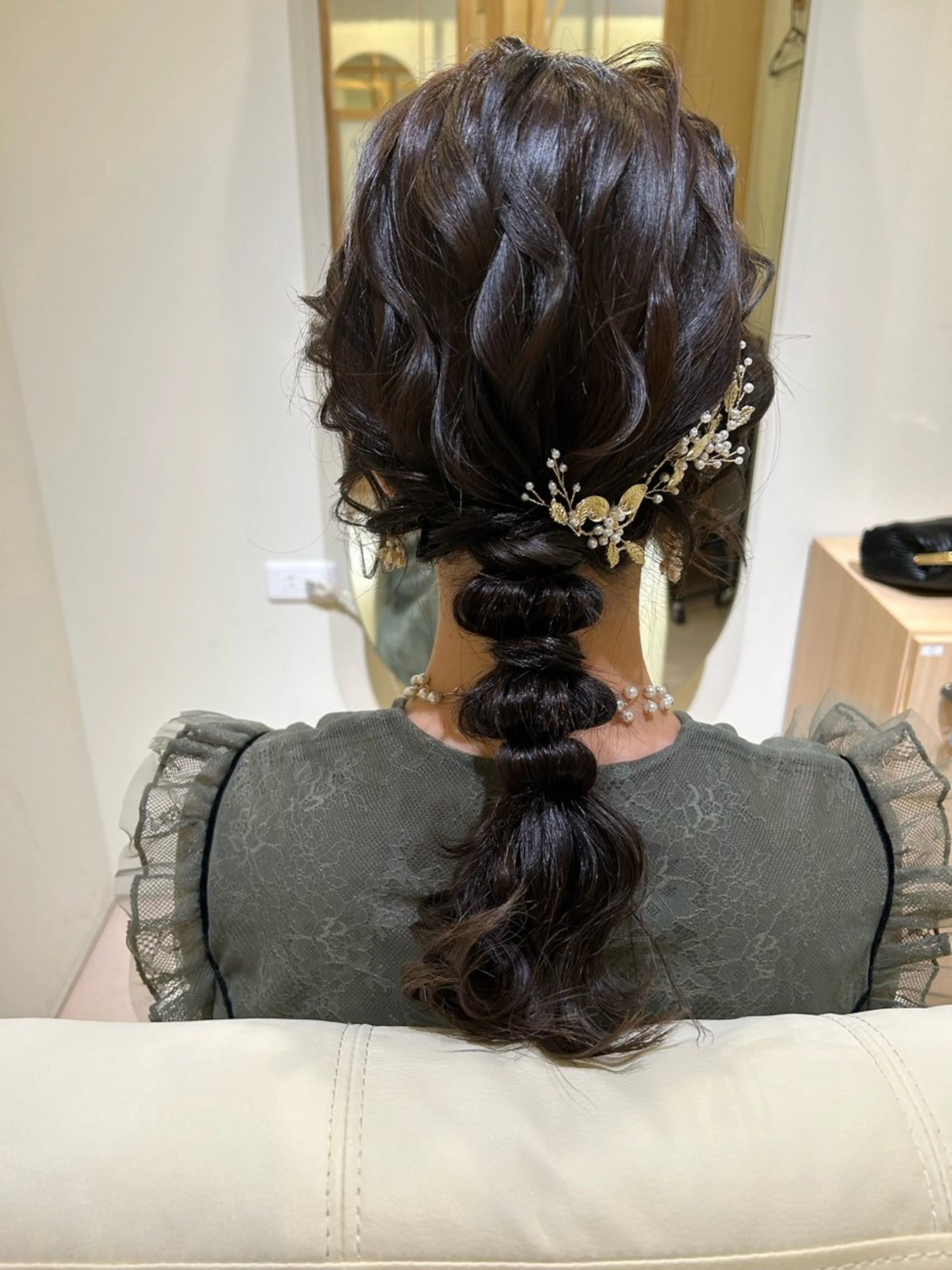 セミロング 玉ねぎヘアー times salon所属・ボウ🪞ヘアセット /マツパ/眉毛のヘアスタイル