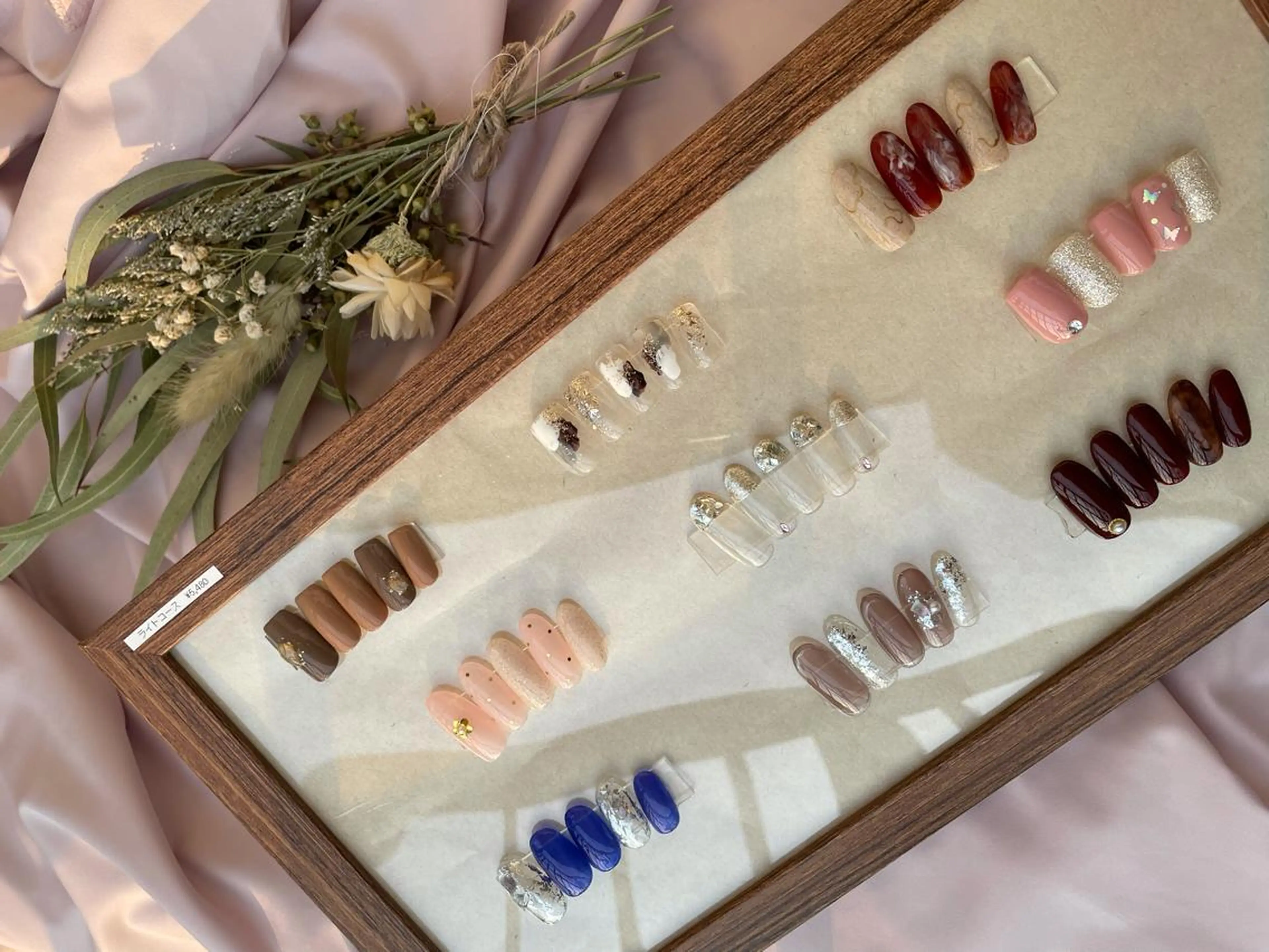 ネイル ストーンネイル MARUNAIL Misakiのネイルデザイン