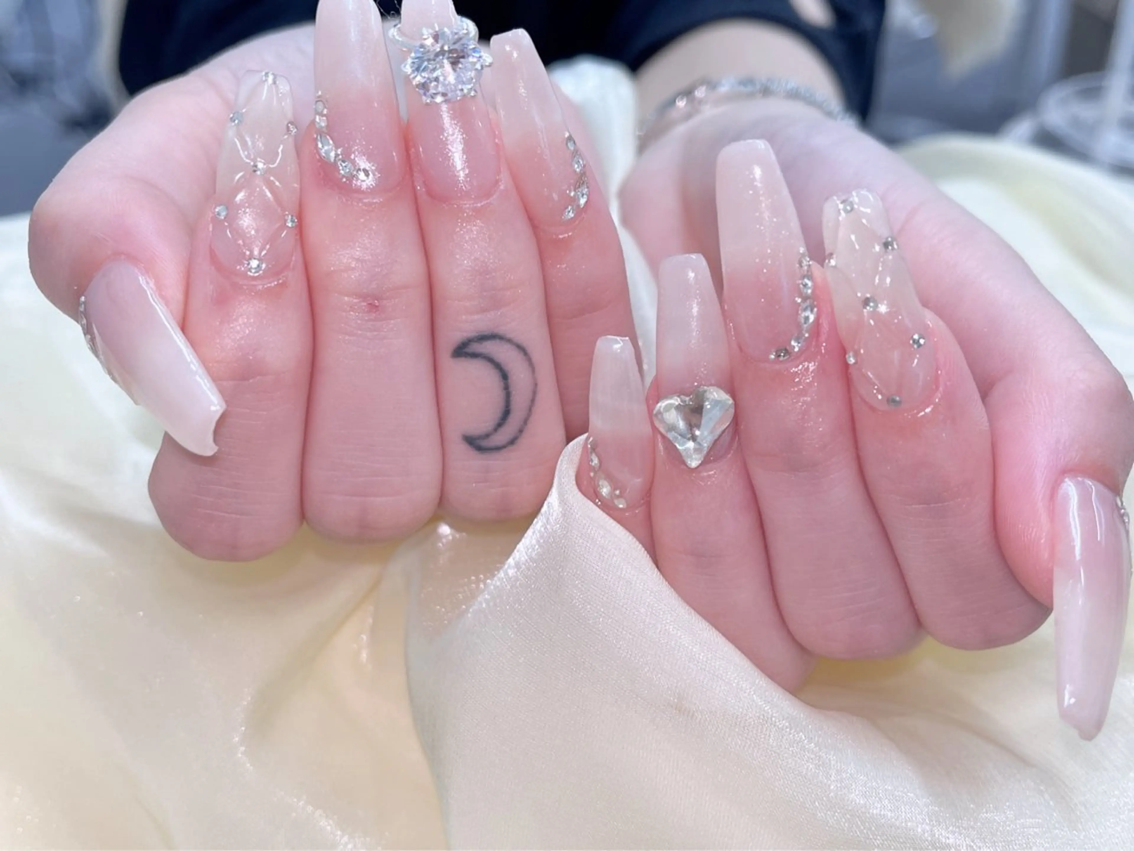 ネイル Glow Nail スカルプ専門店のネイルデザイン