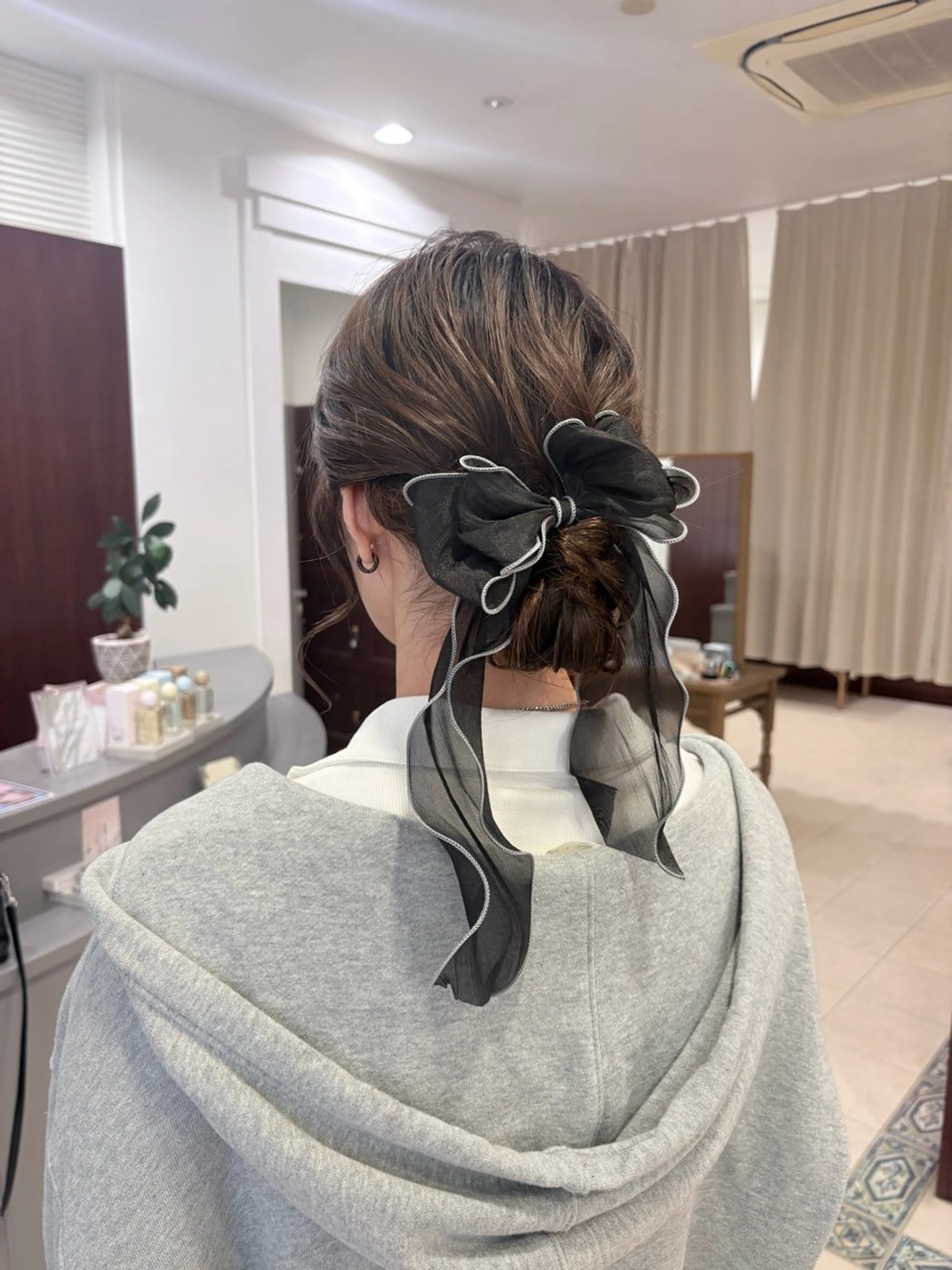 セミロング お団子ヘア ヘアセット arika さやのマツエク・マツパデザイン