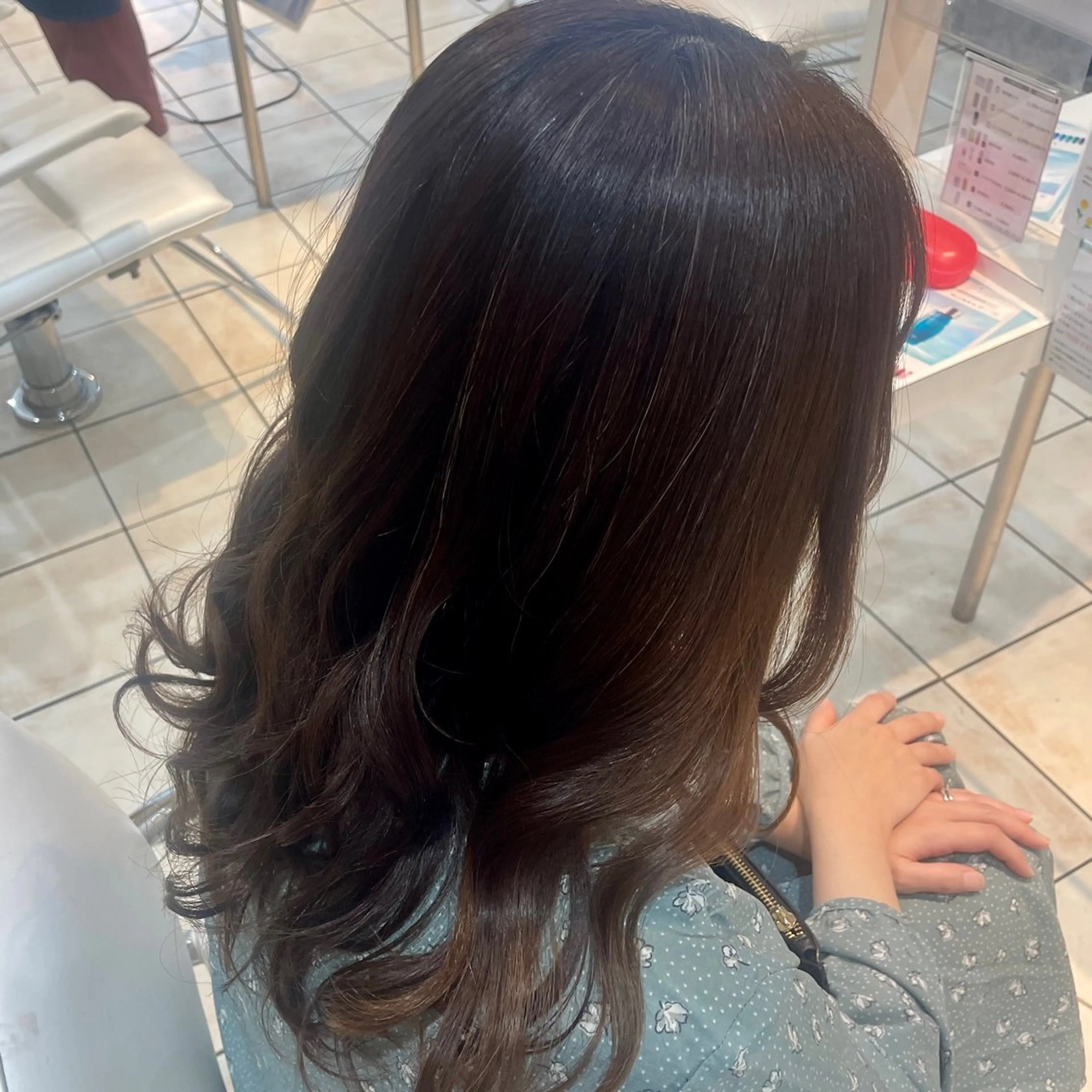 ロング カラー カット ヘアカラー ブリーチ/ヘアセット 【𝙍𝙞𝙣𝙤】のヘアスタイル