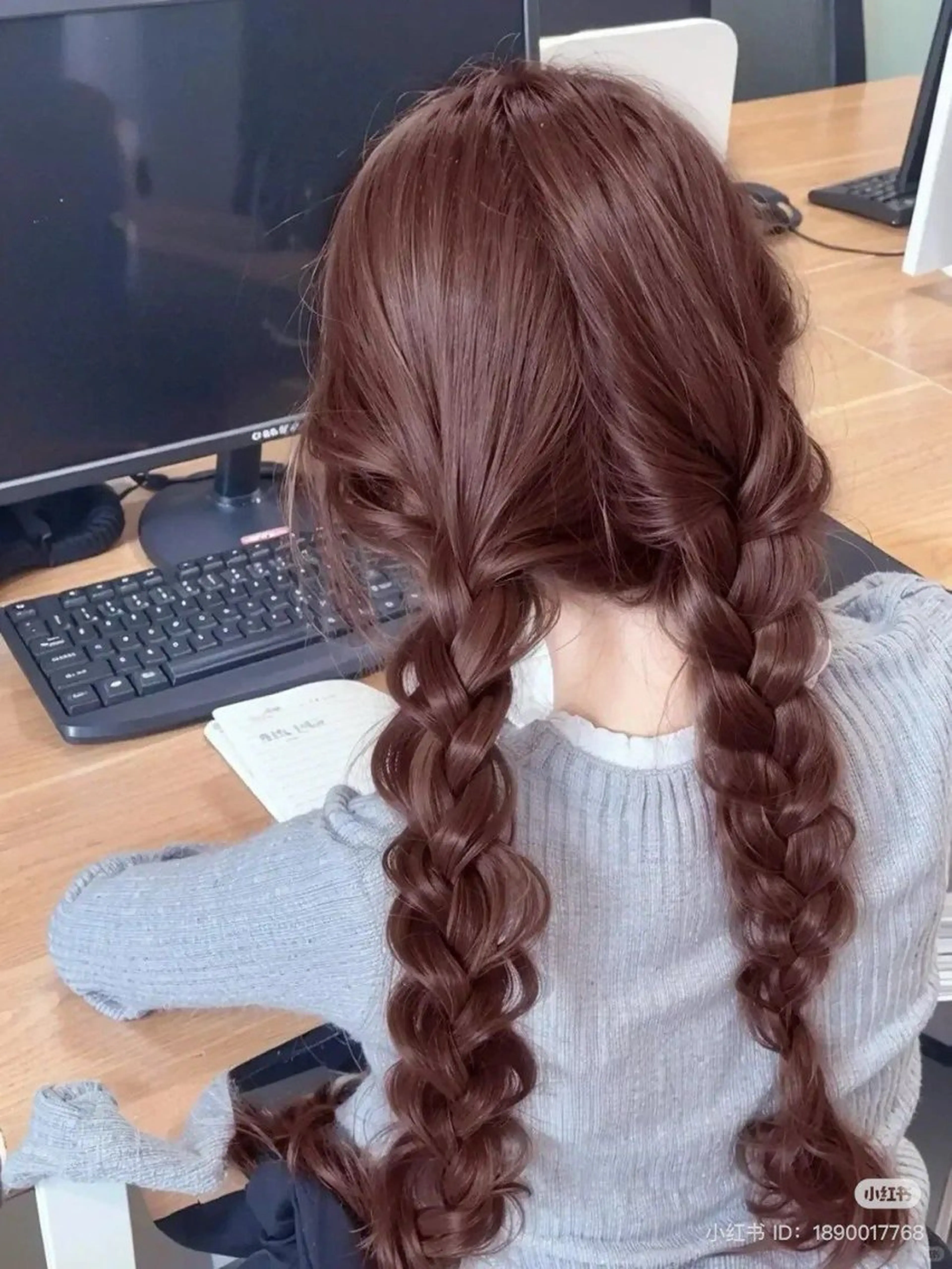 ロング ヘアカラー お洒落暖色 🍒AOI🍒のヘアスタイル