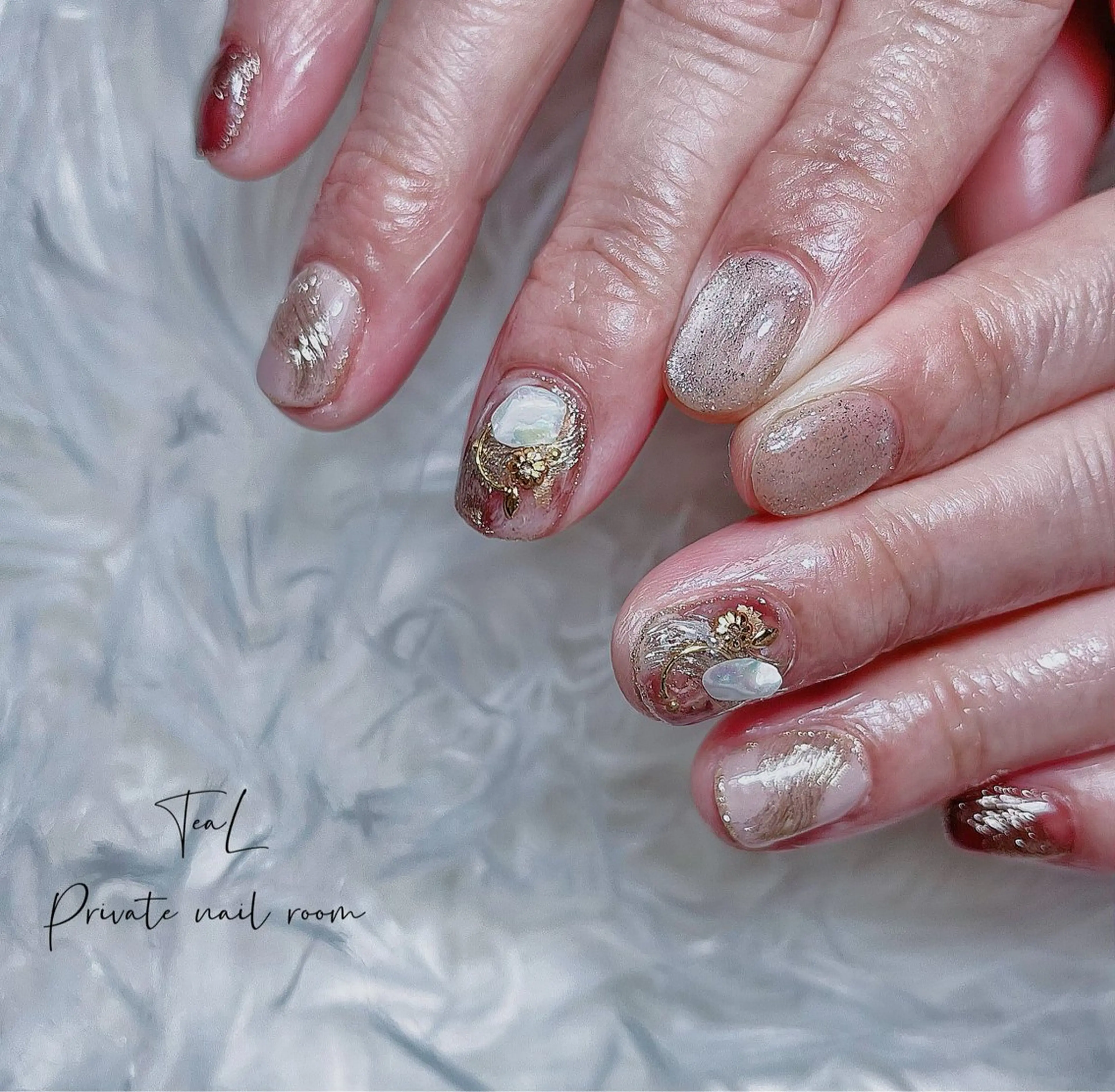 ネイル ゴールド ミラーネイル ハンドネイル TeaL nailのネイルデザイン