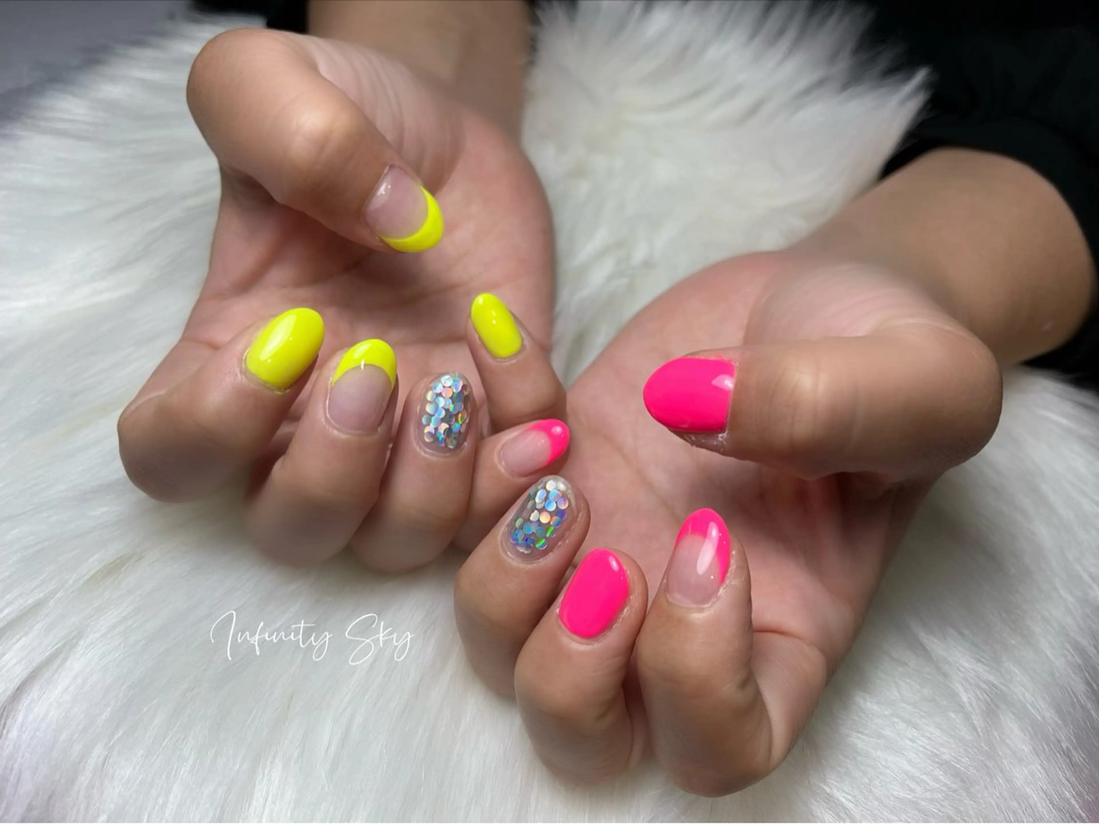 ネイル ピンク 黄色 infinity skyのネイルデザイン