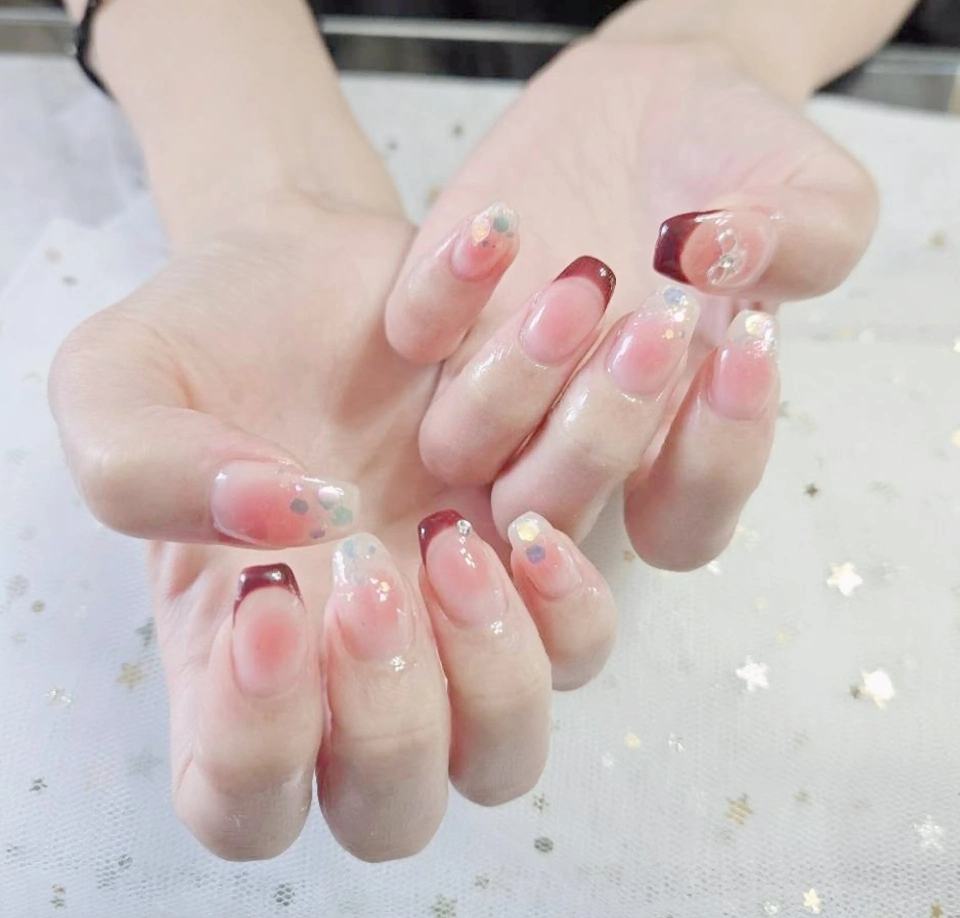 ネイル チークネイル フレンチネイル ジェルネイル ミラーネイル オフィスネイル ハンドネイル Beaubie  nailサロンのネイルデザイン