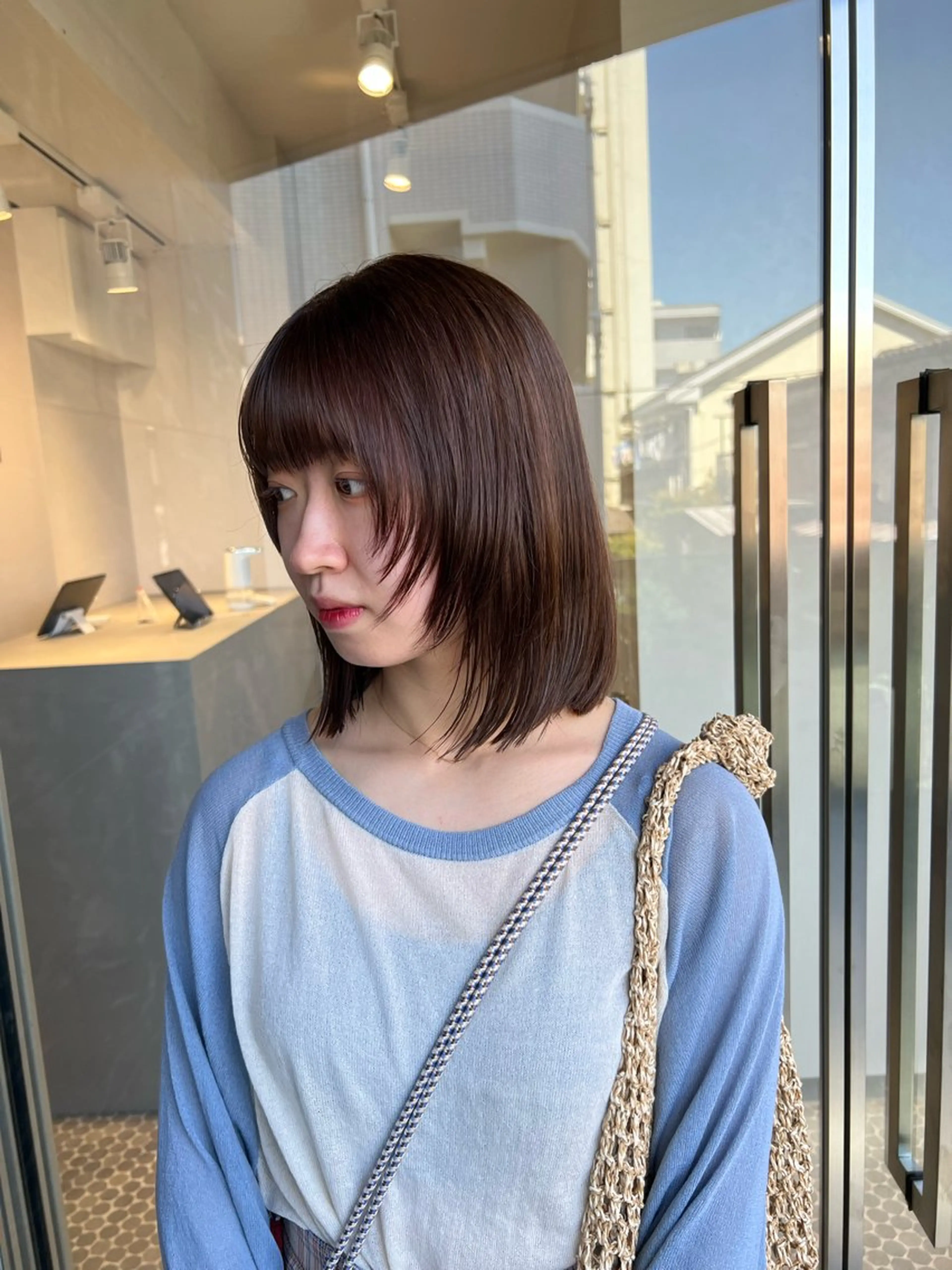 ミディアム カラー 顔まわりレイヤー レイヤーカット カット ヘアカラー トリートメント 樋野 亮のヘアスタイル