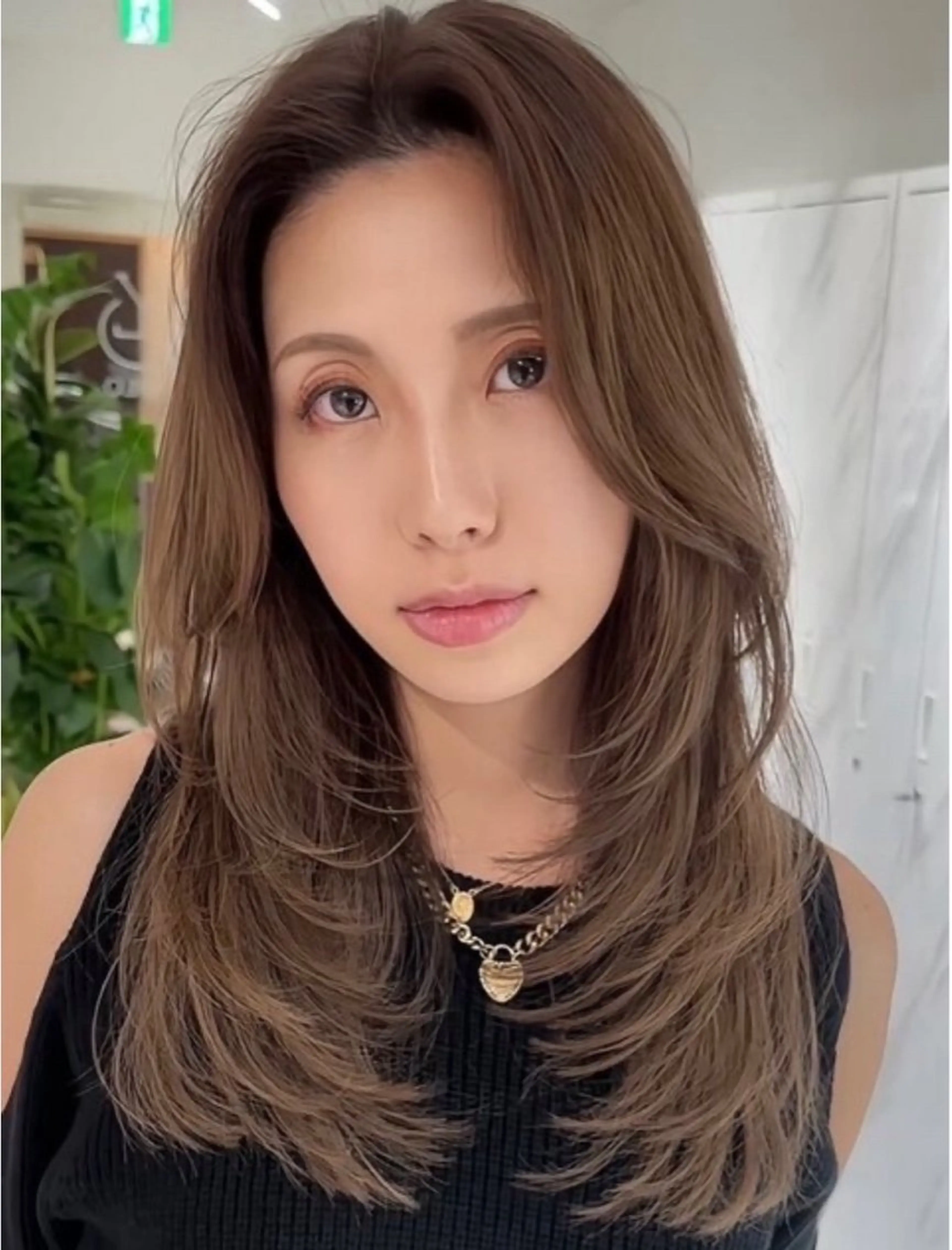 ミディアム 顔周りカット レイヤーカット 小顔カット CIELO beauty所属・✴︎ Rinaのヘアスタイル