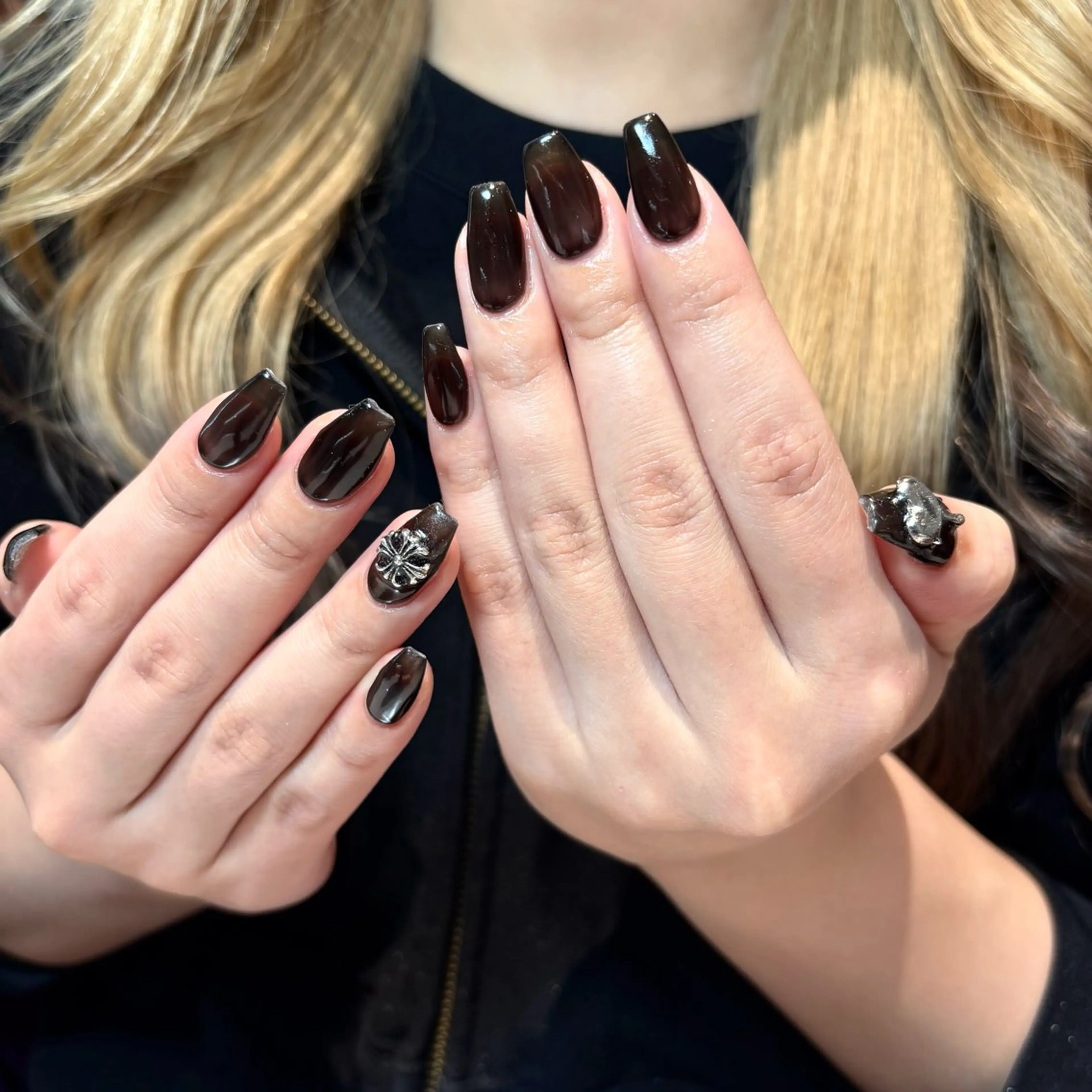 ネイル ハンドネイル WISTERIA yunaのネイルデザイン