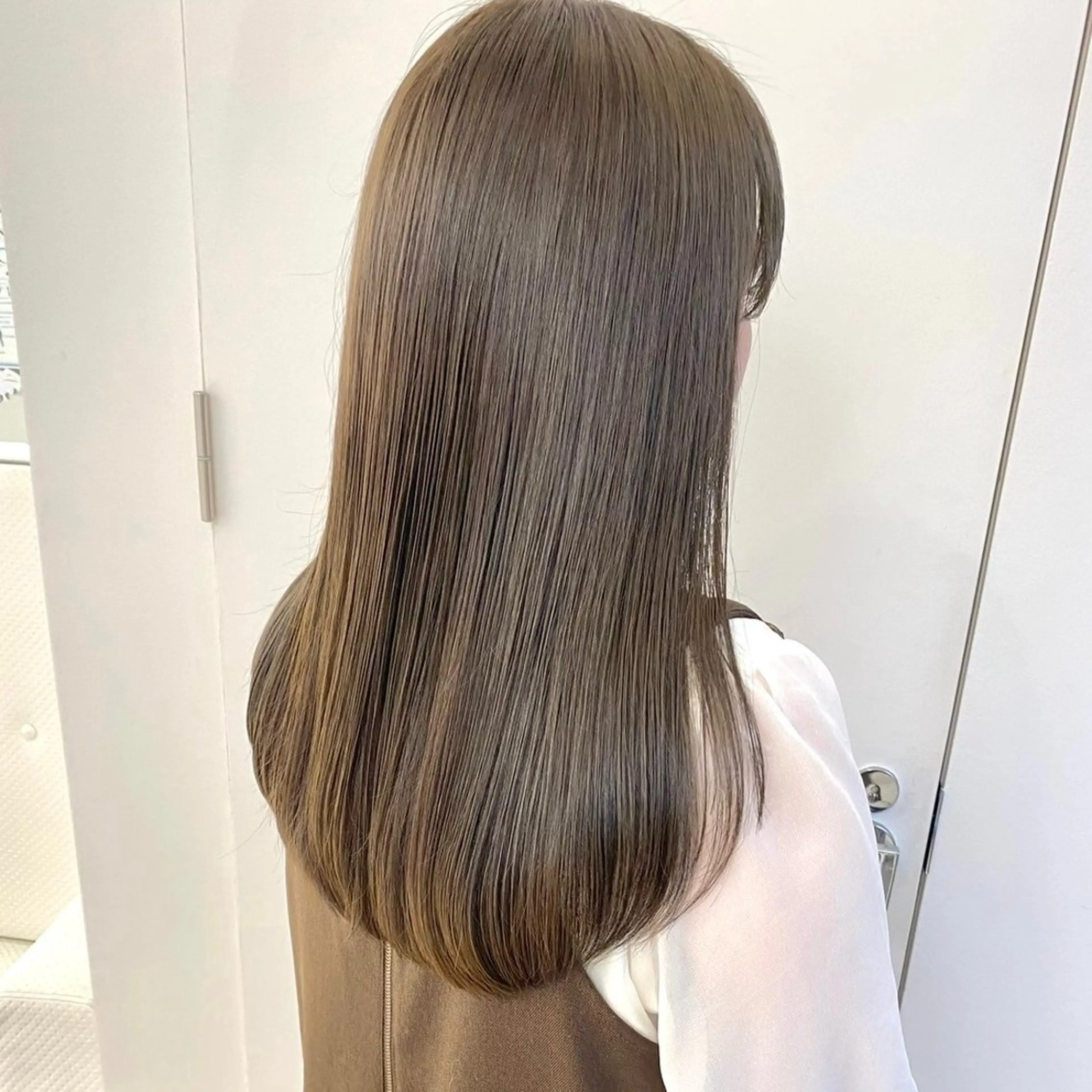 セミロング カラー ParveMix￤ 大賀さつき🍨🤍のヘアスタイル