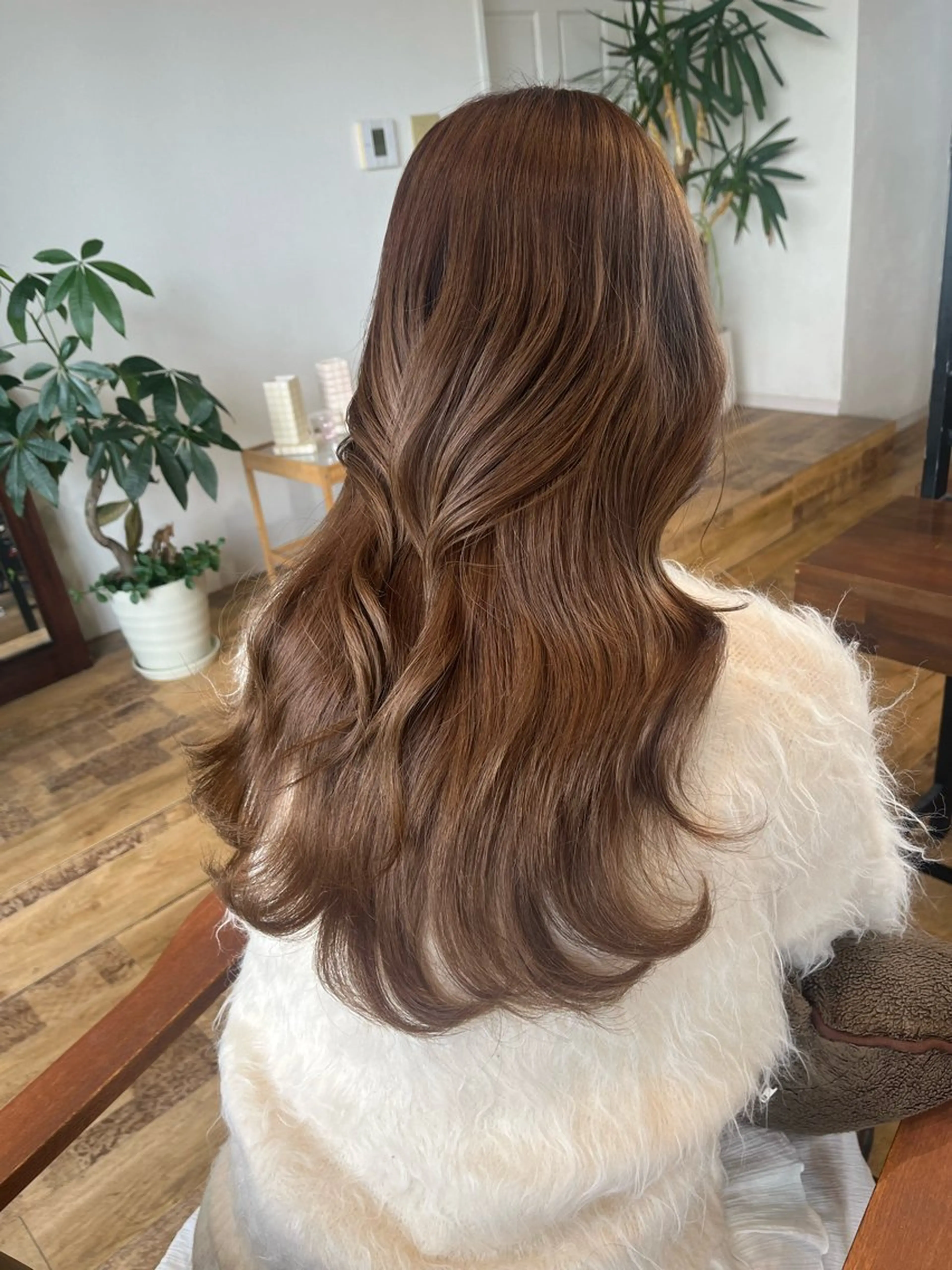 ロング Anri /カラーモデルのヘアスタイル