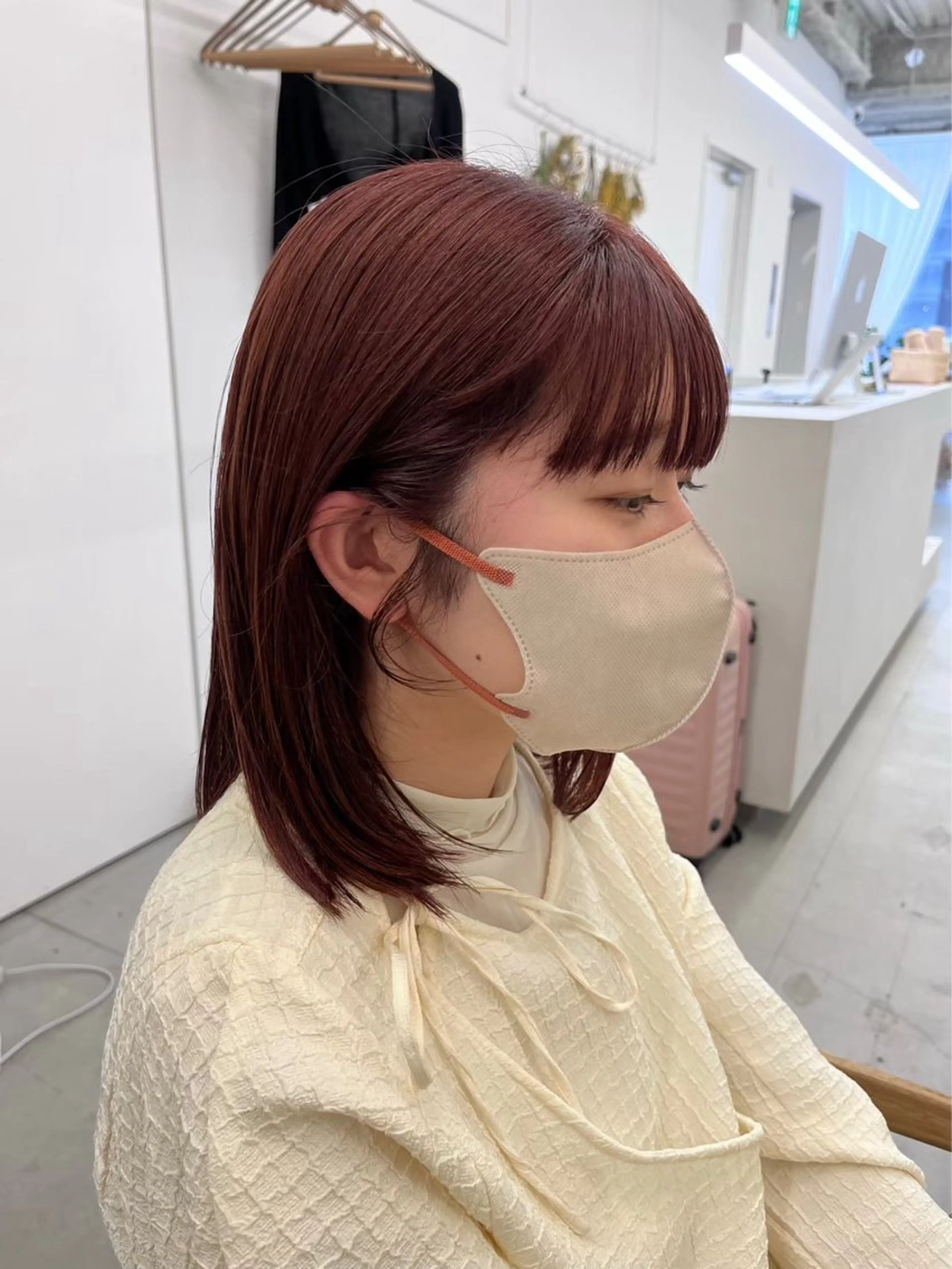 カラー 🌷花屋併設🌷 岡本明日実のヘアスタイル