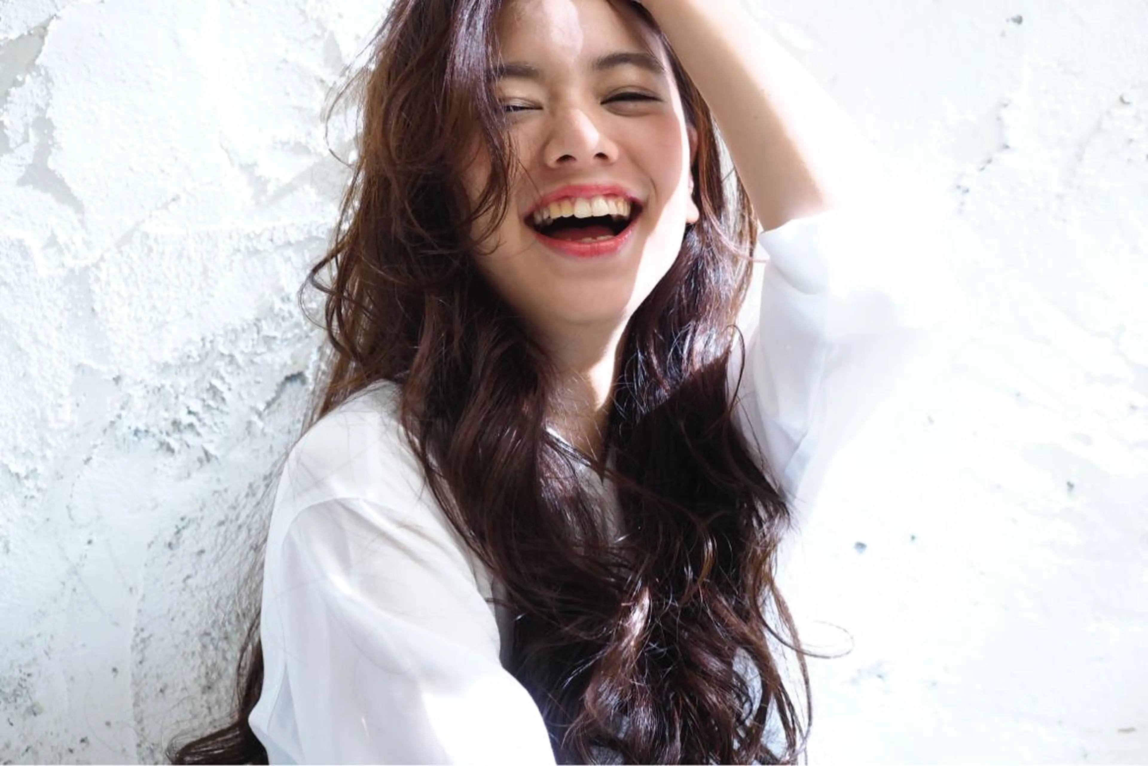 ヤマナカユウ 🕊️小顔レイヤーのヘアスタイル