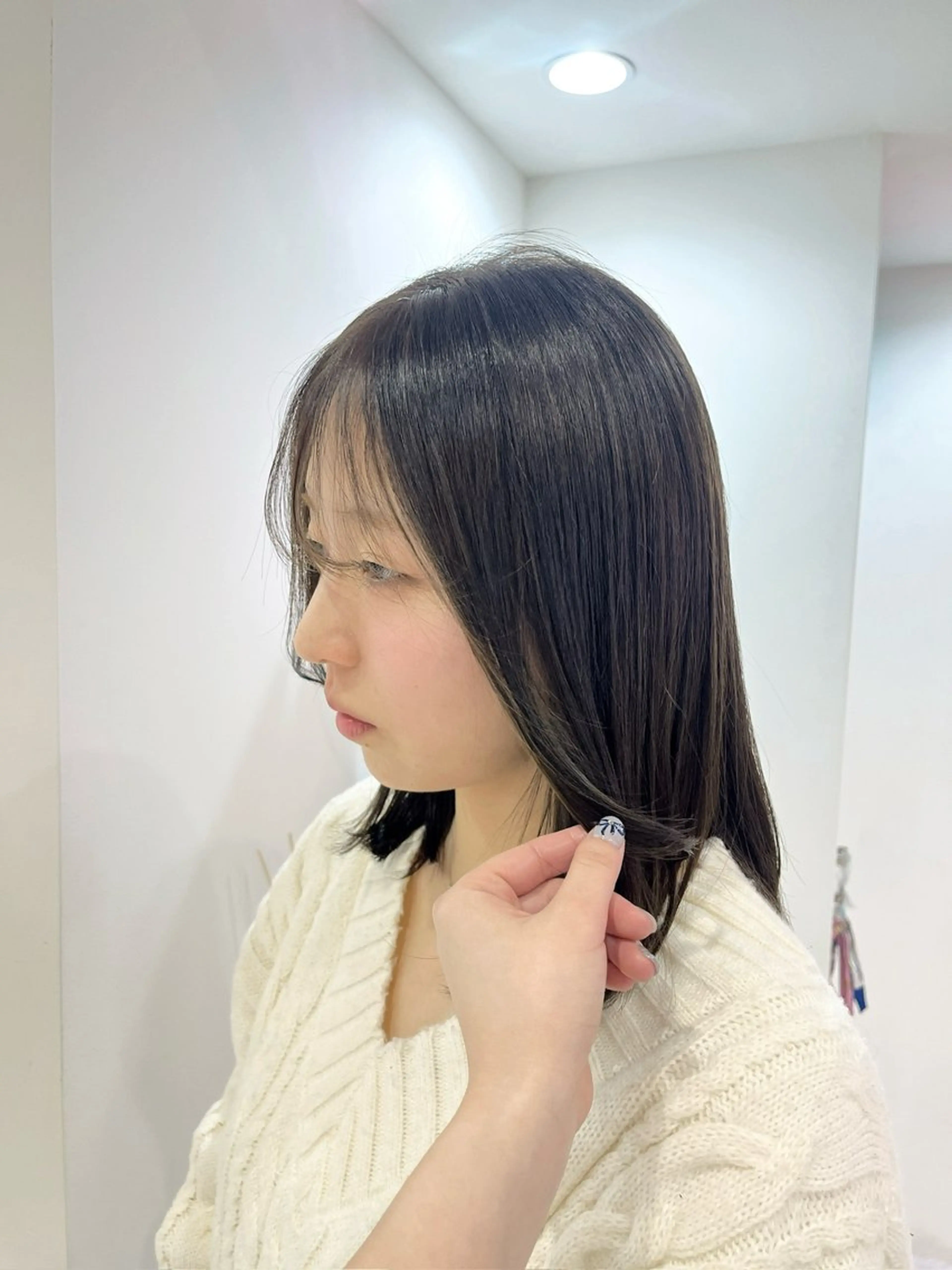 ミディアム カット ヘアカラー MONA HARUNA💫のヘアスタイル