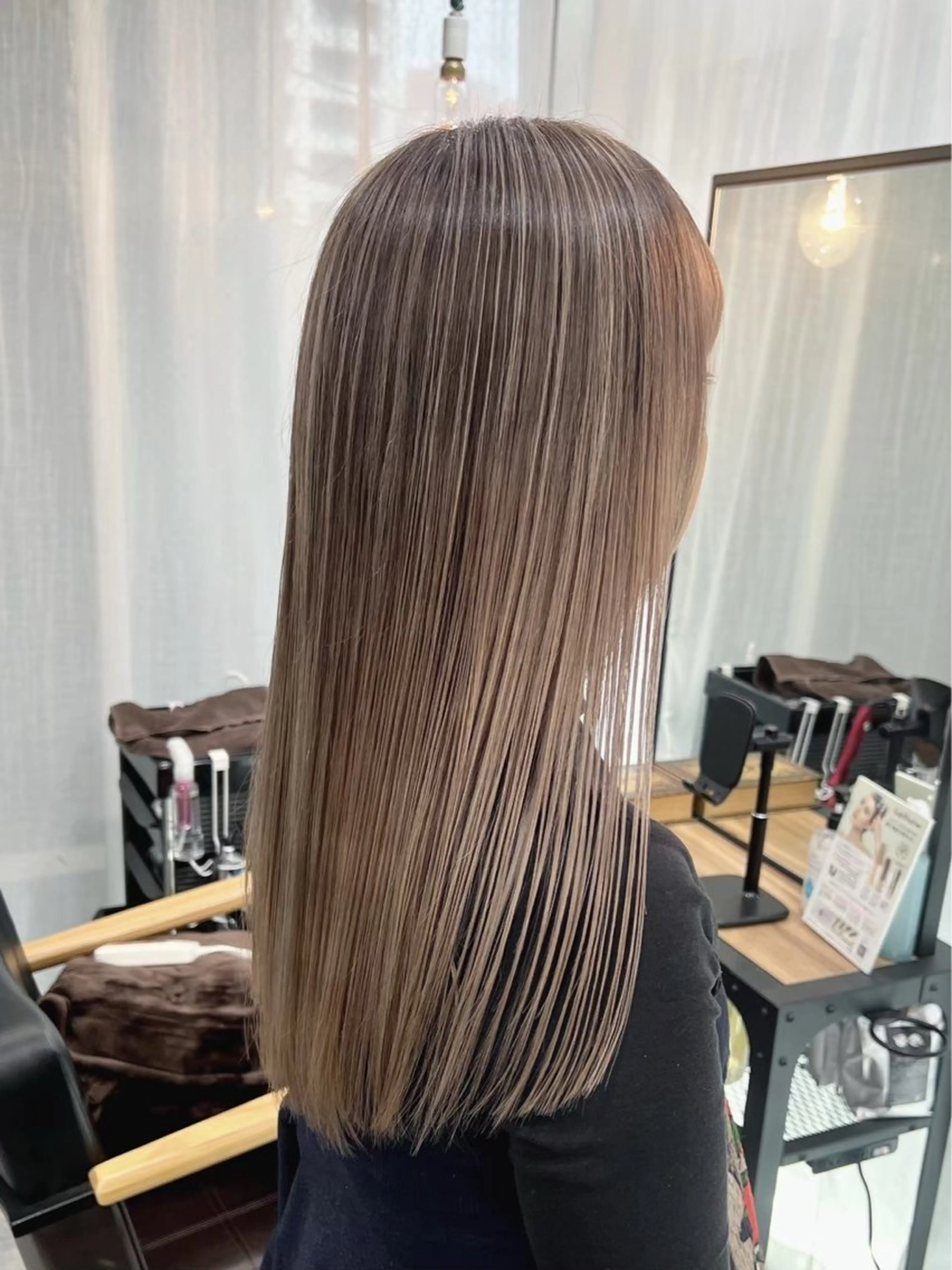 ロング カラー バレイヤージュ レイヤーカット 透明感カラー/レイヤ ーhinata.のヘアスタイル