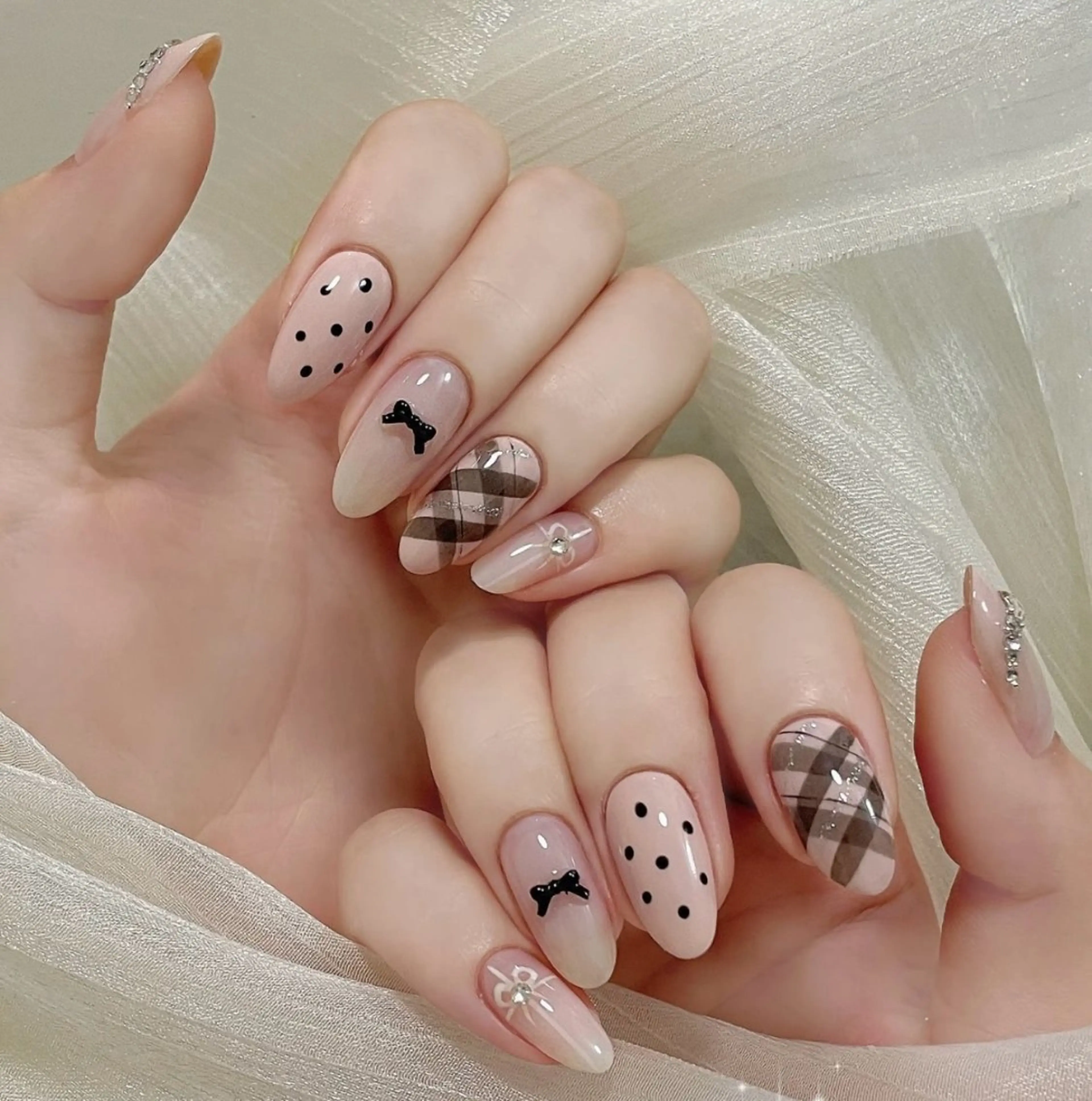 ネイル ハンドネイル NiNa ビューティーサロン所属・Ni Naのネイルデザイン