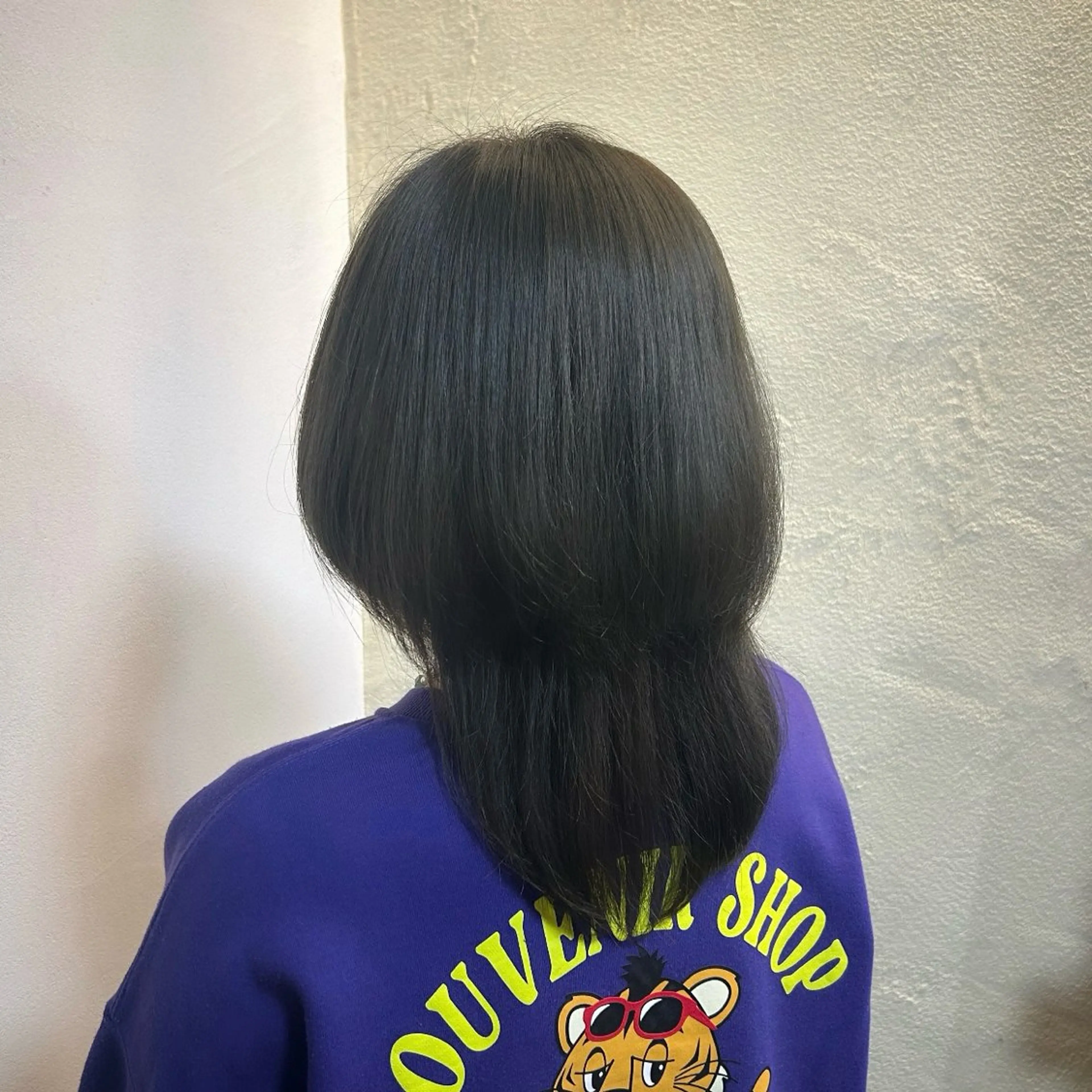 ミディアム カラー ベージュカラー ブリーチ オリーブベージュ model募集中┊︎ amika🎵のヘアスタイル