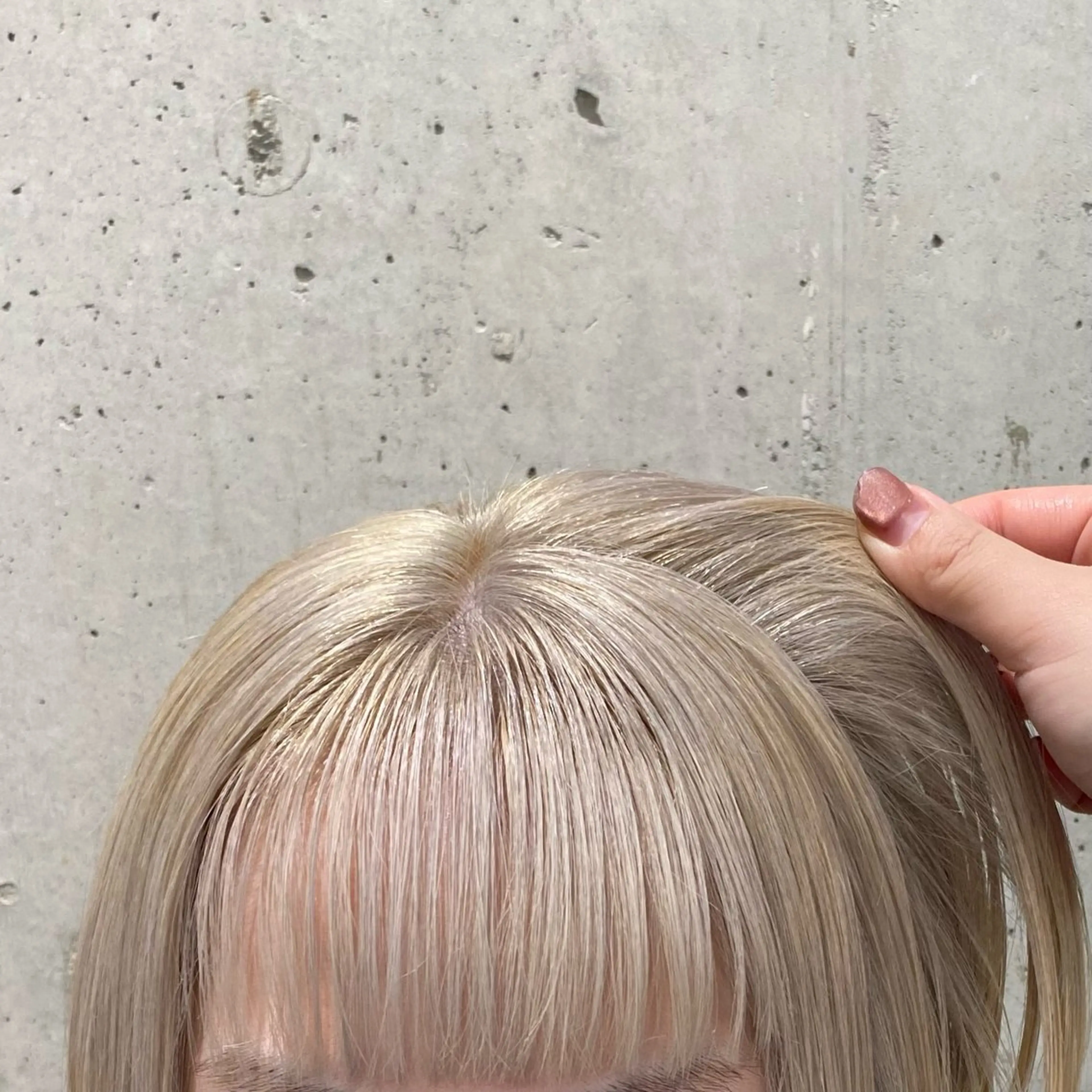 ショート カラー 藤野 凪沙のヘアスタイル