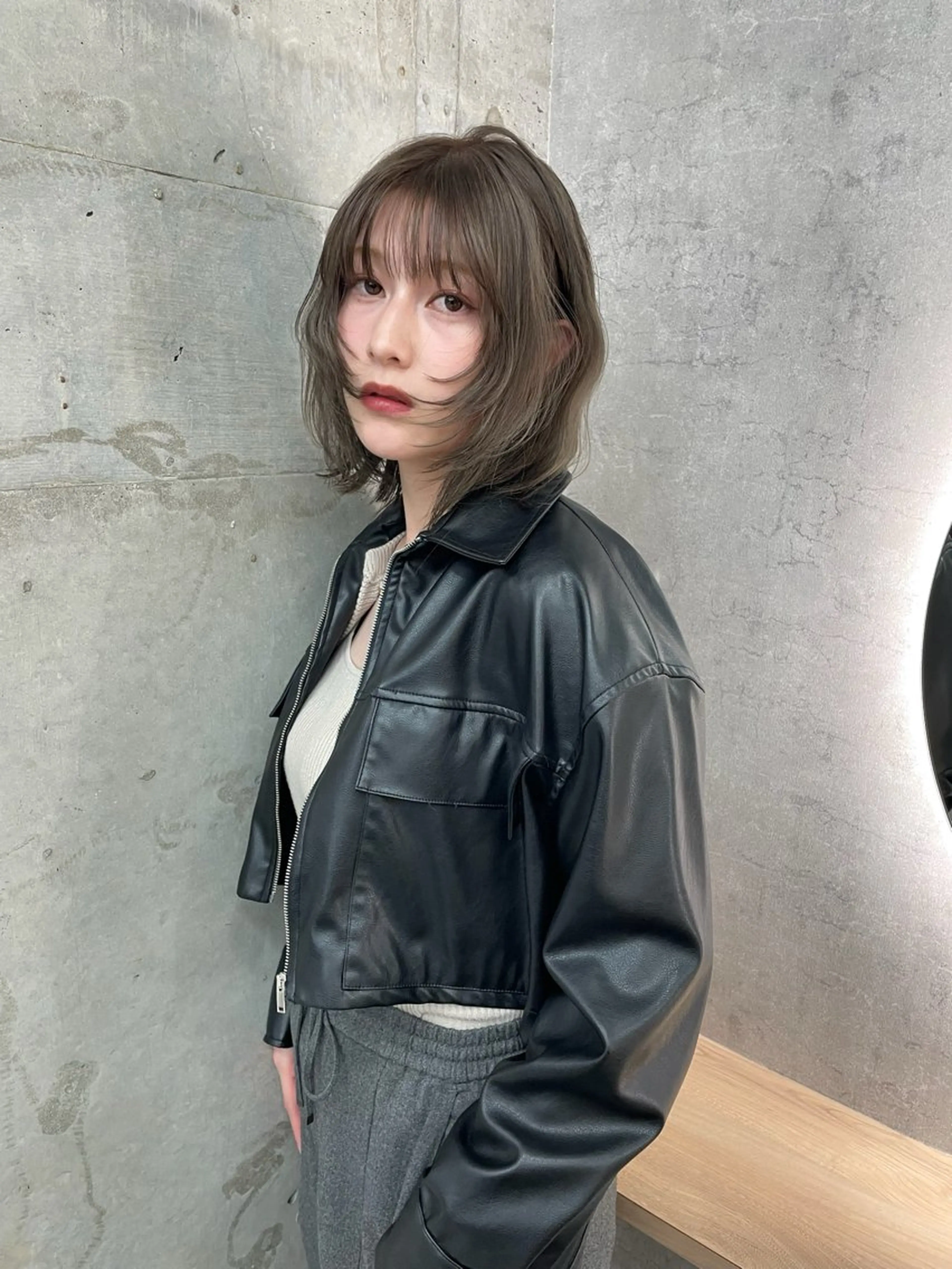 ミディアム ボブレイヤー ボブ レイヤーカット ヘアカラー ブリーチ/ベージュ 💕/momoaのヘアスタイル