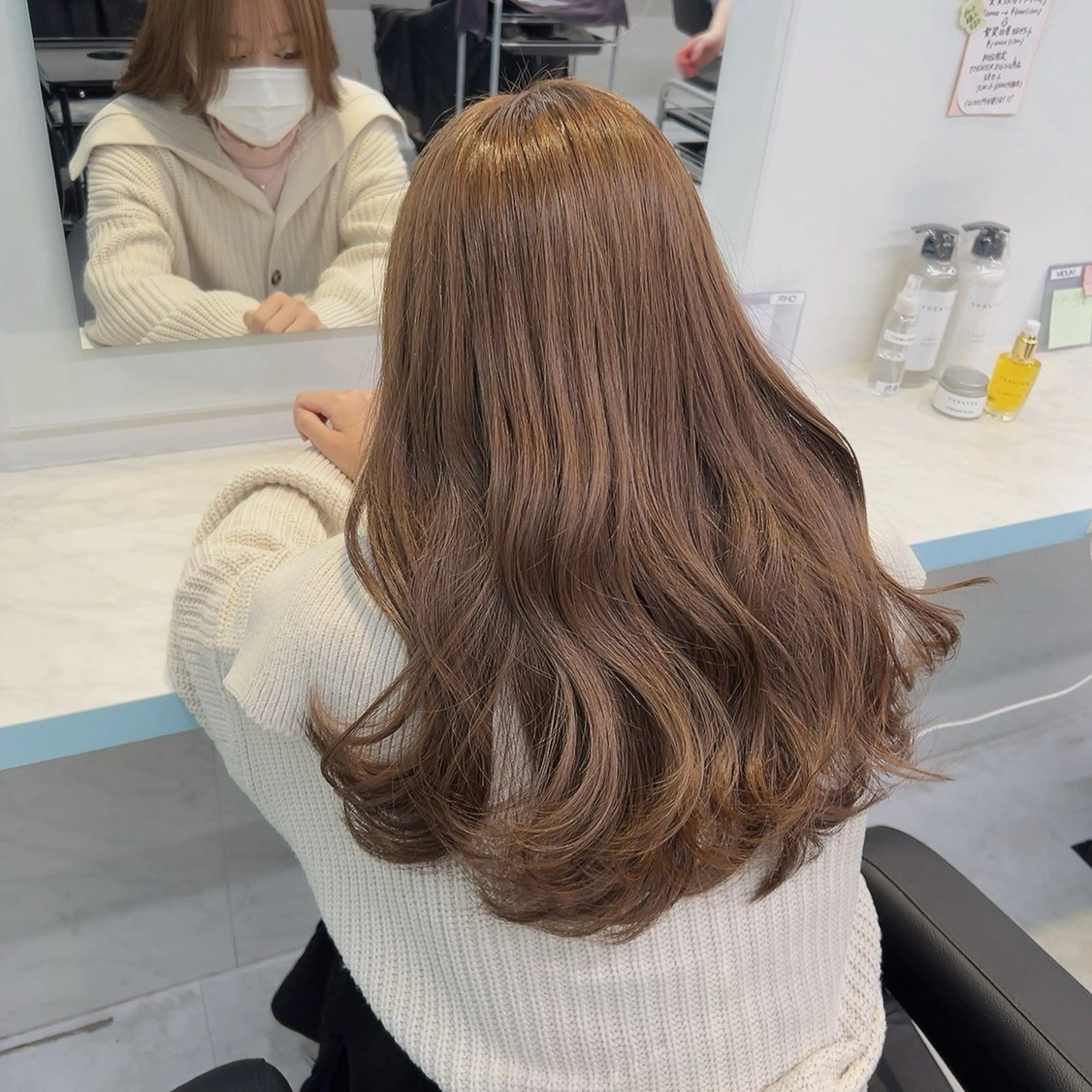 ロング メンズ ヘアカラー 艶感ミルクティー🤍 色落ち綺麗🤍ともやのヘアスタイル