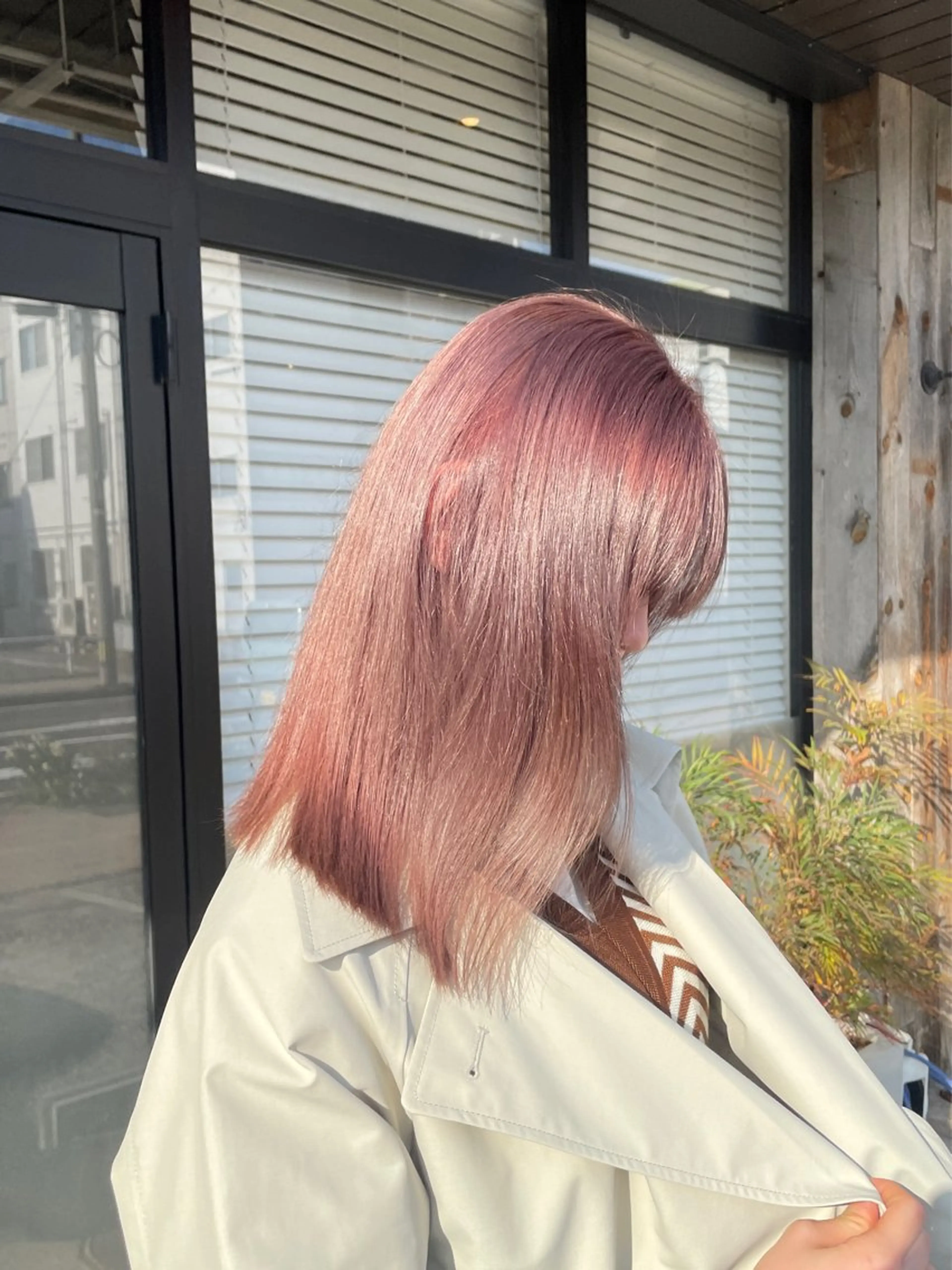 カラー アッシュ ピンクカラー 見奈美 凜のヘアスタイル