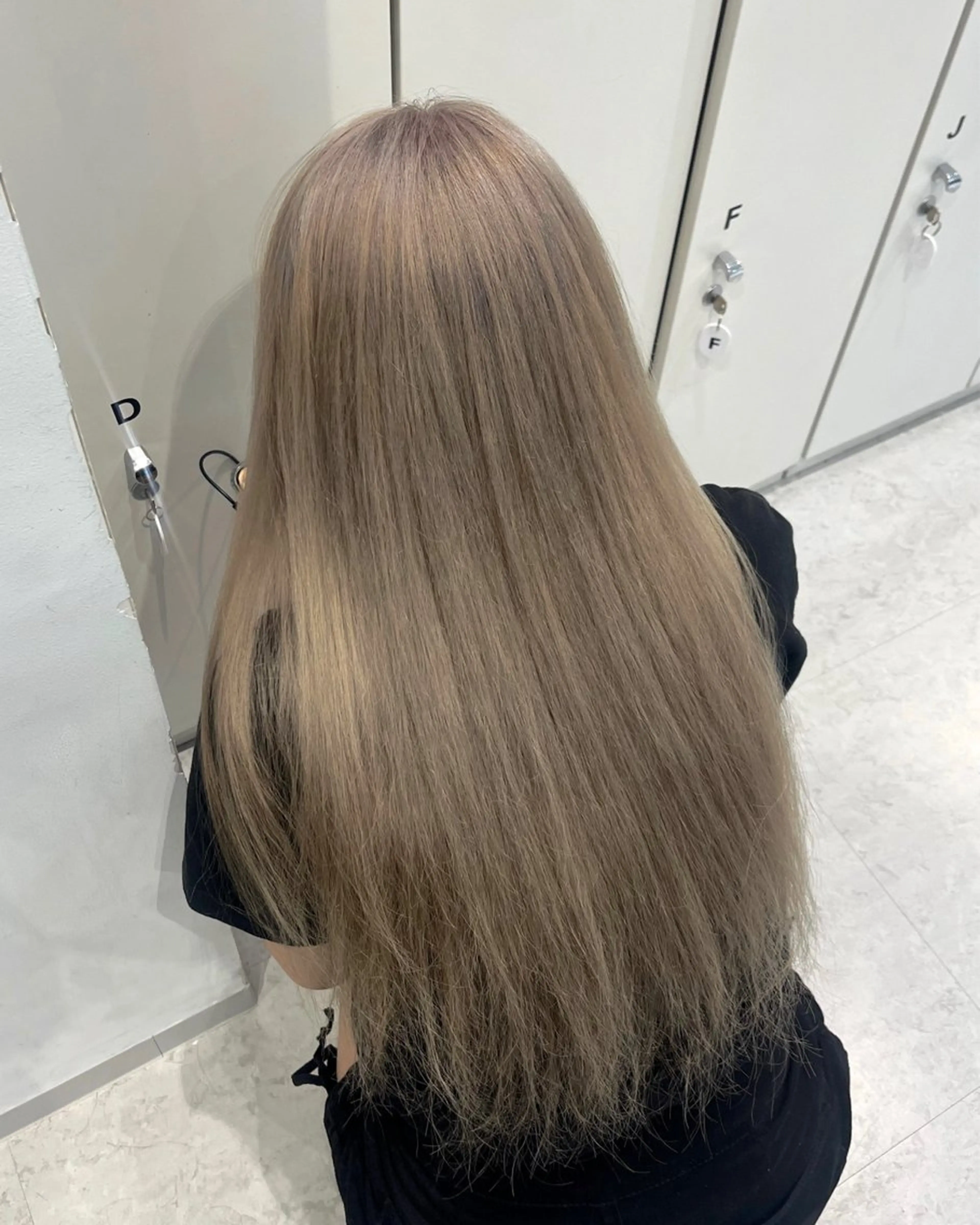 ロング カラー グレージュ ヘアカラー Kurume／ NORA UMEDAのヘアスタイル