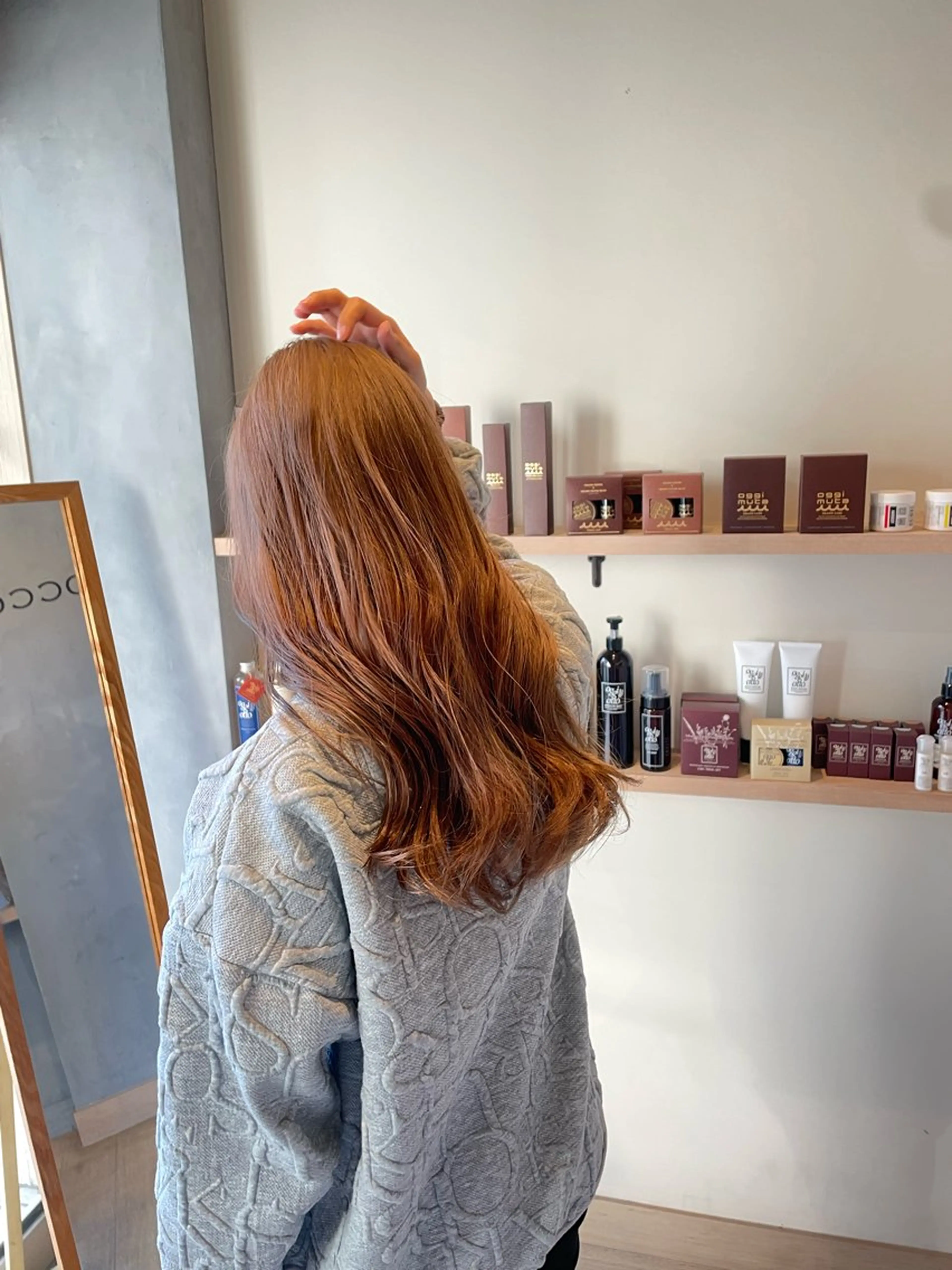 ロング ヘアカラー アイナ ROCCOのヘアスタイル