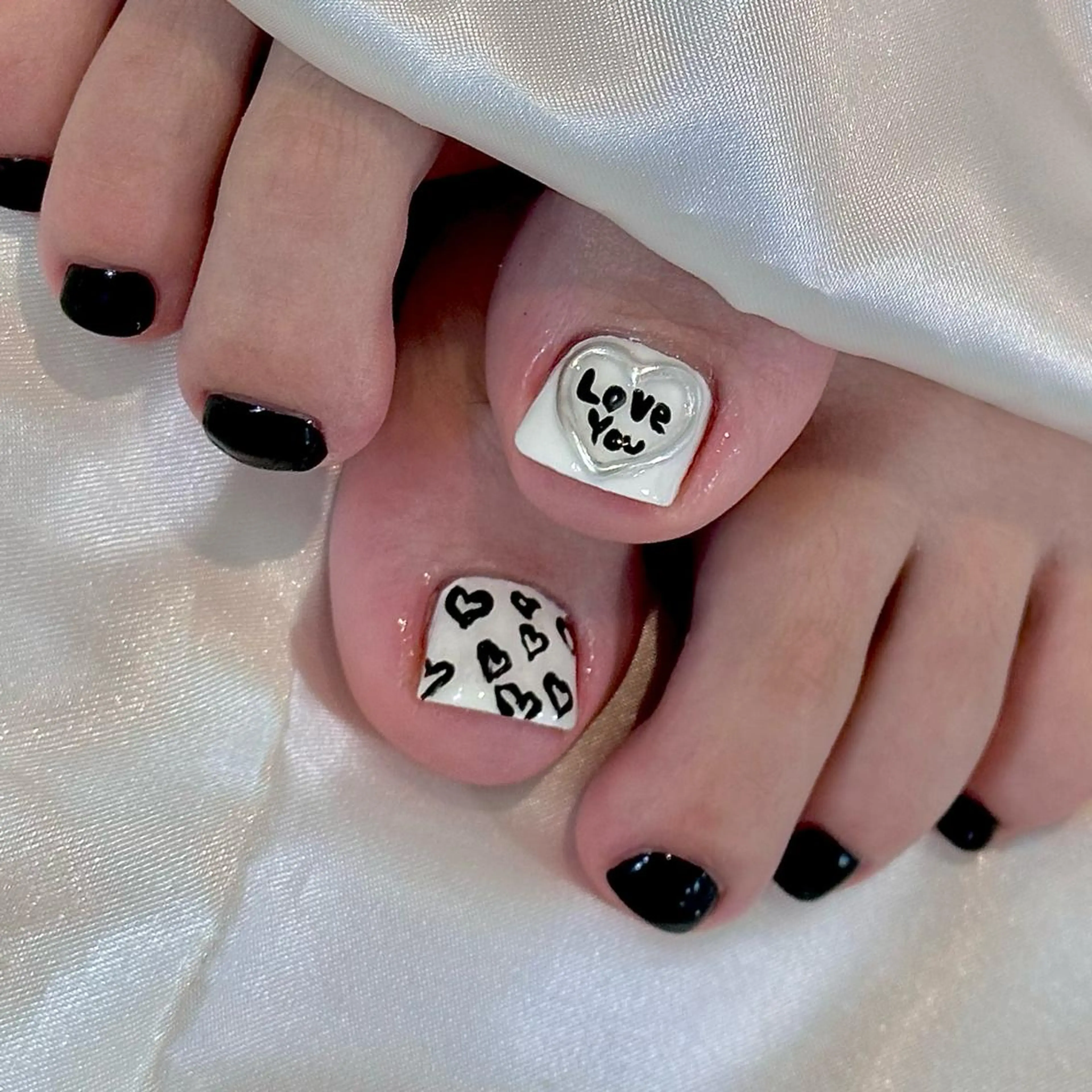 【オフなし】【持ち込みOK】ワンポイントアート(10本中2本にアート) ※パラジェル+¥1000の写真