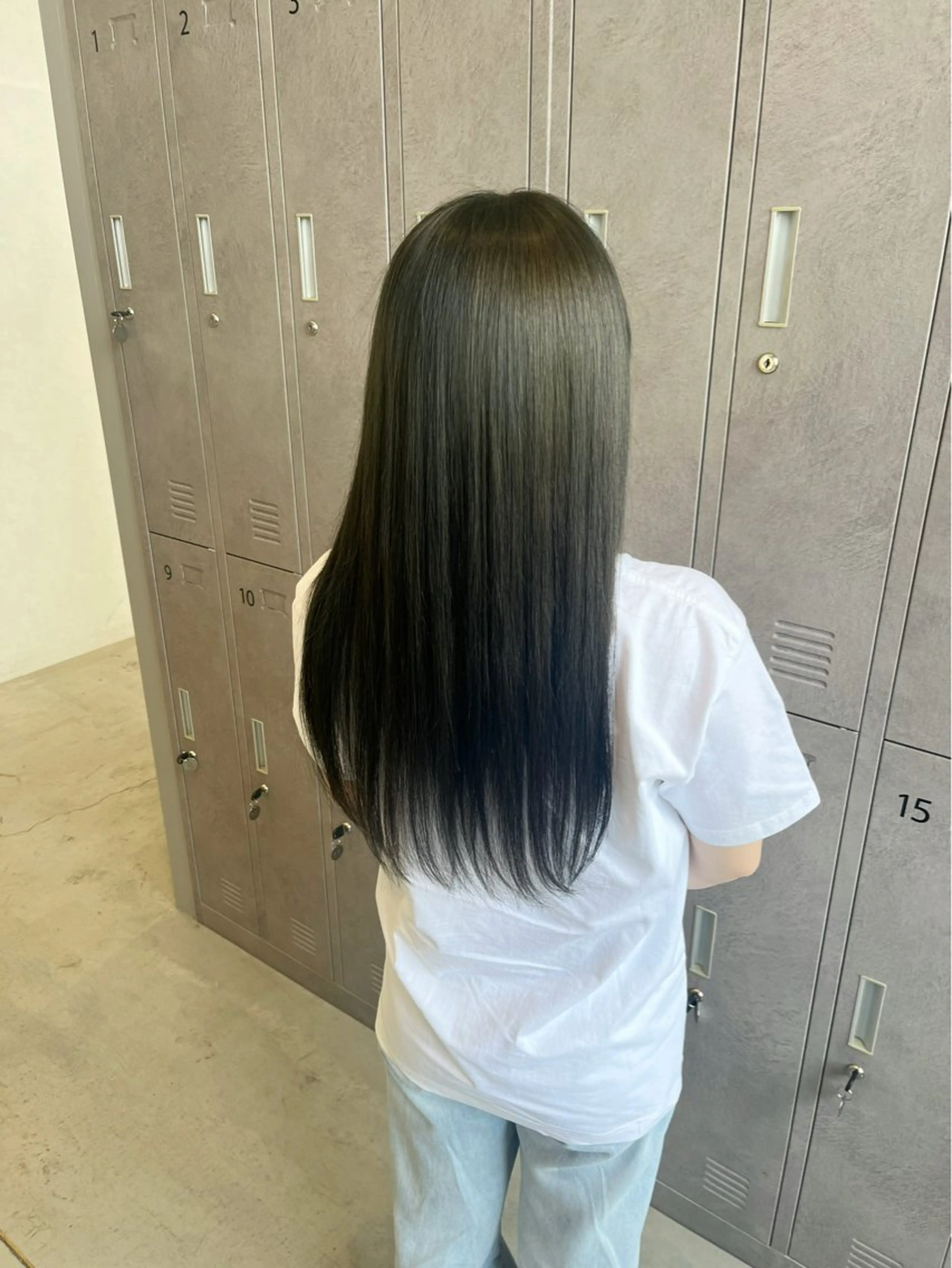 カラー ヘアカラー トリートメント 斉藤 果音のヘアスタイル