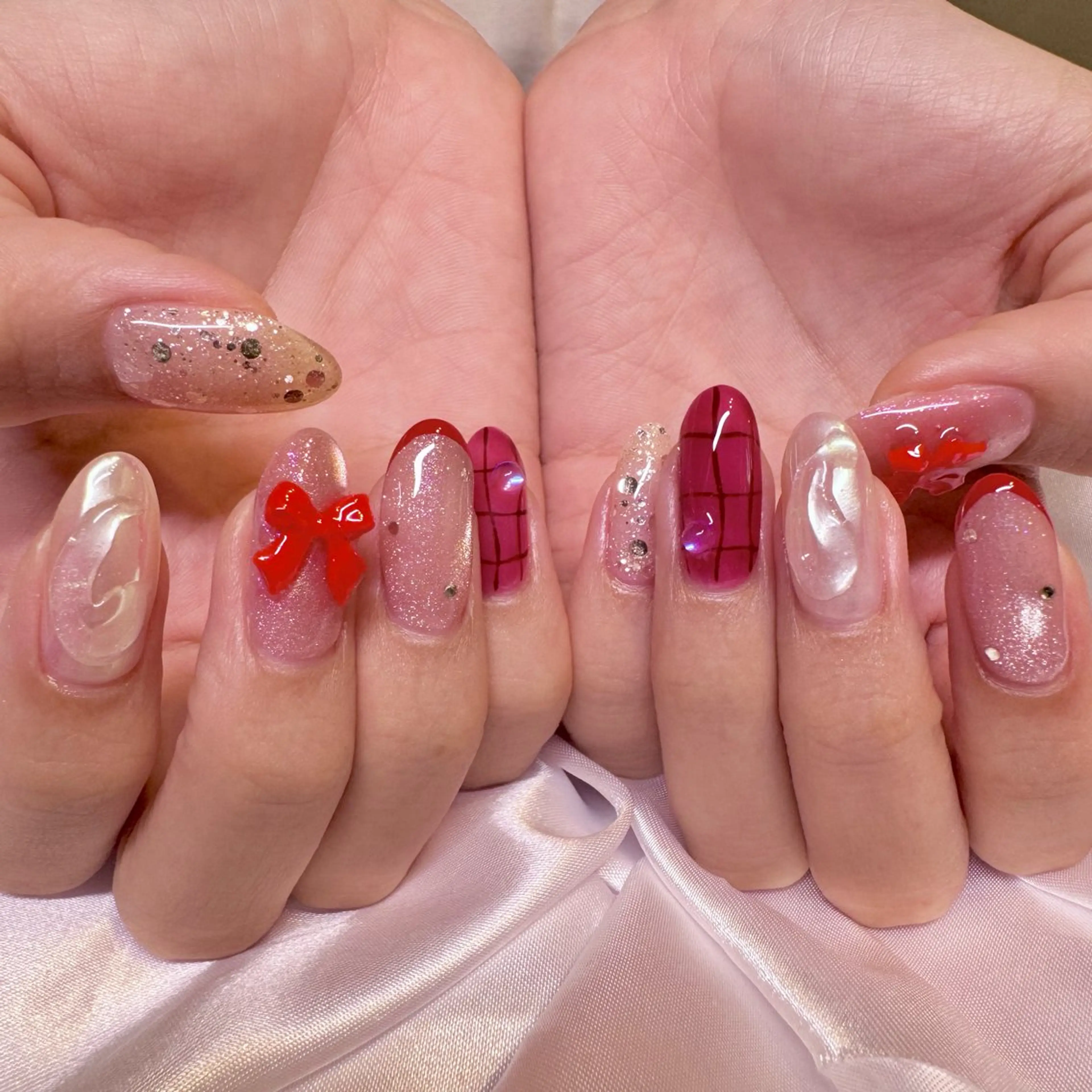ネイル フレンチネイル ガーリー ハンドネイル nail salon e'mu💐のネイルデザイン