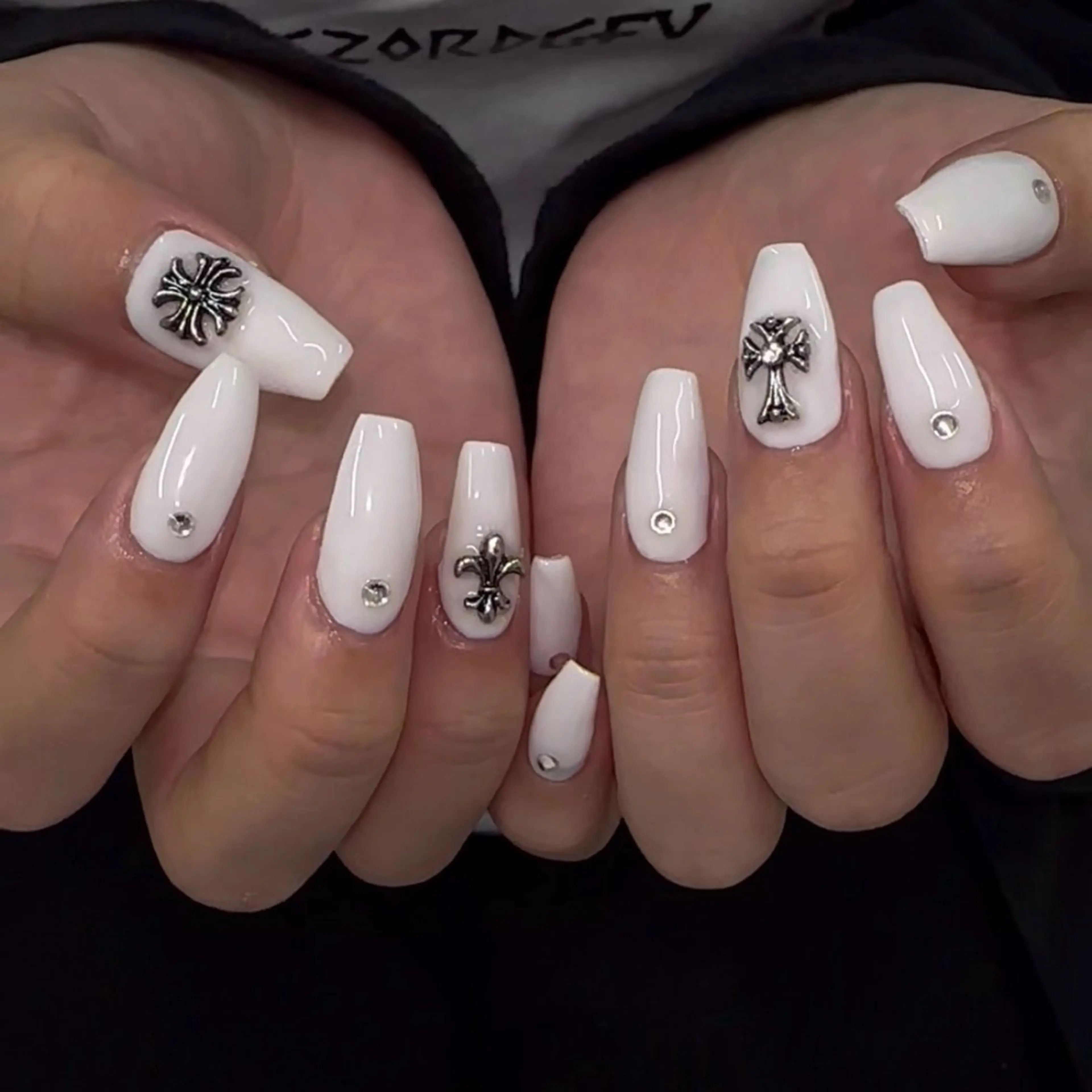 【オフ込み◎】ワンカラー＋(クロムパーツ2つ・ストーンつけ放題)の写真