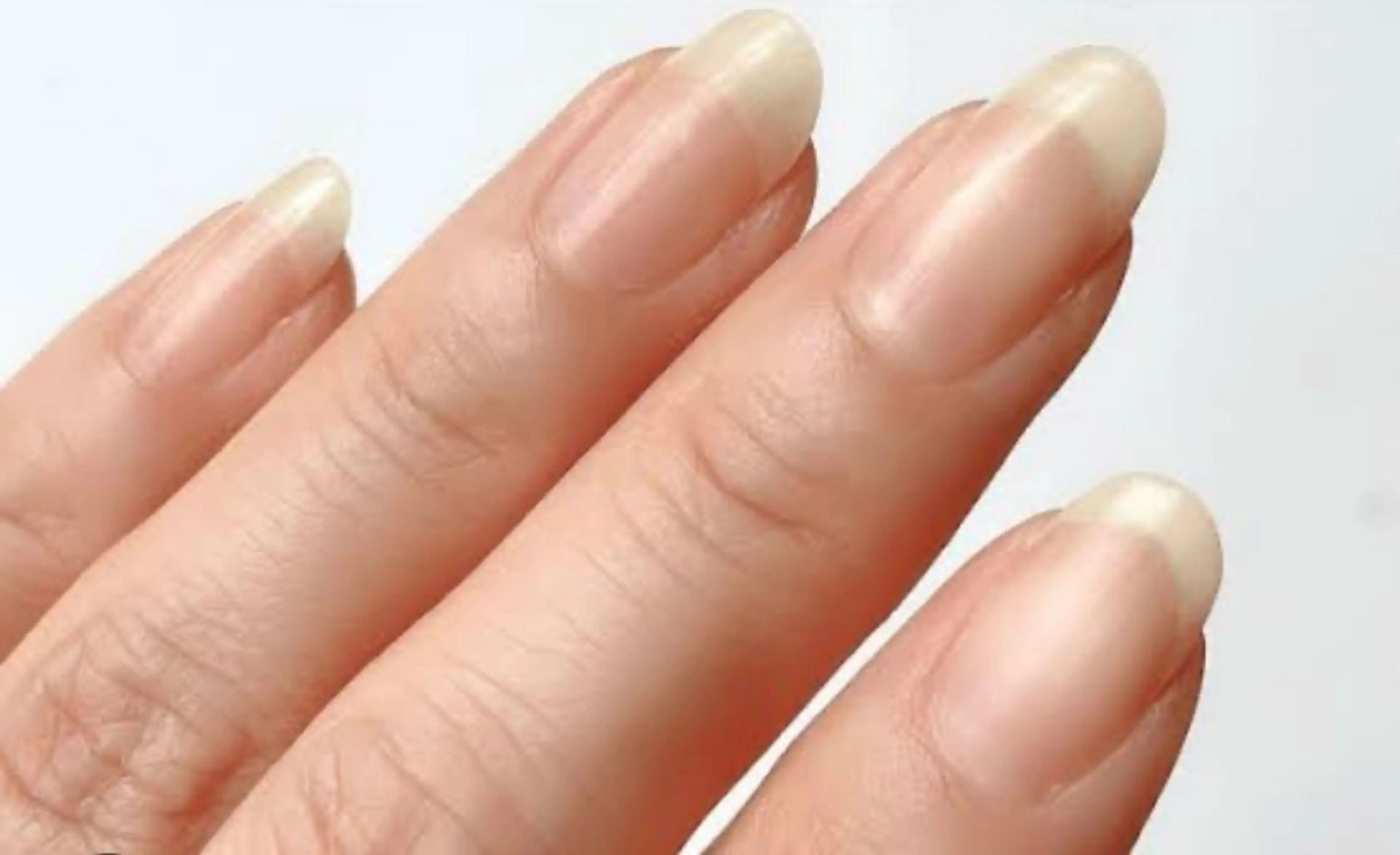 ネイル アンジェリカミッシェル関内店所属・内海 千尋のネイルデザイン