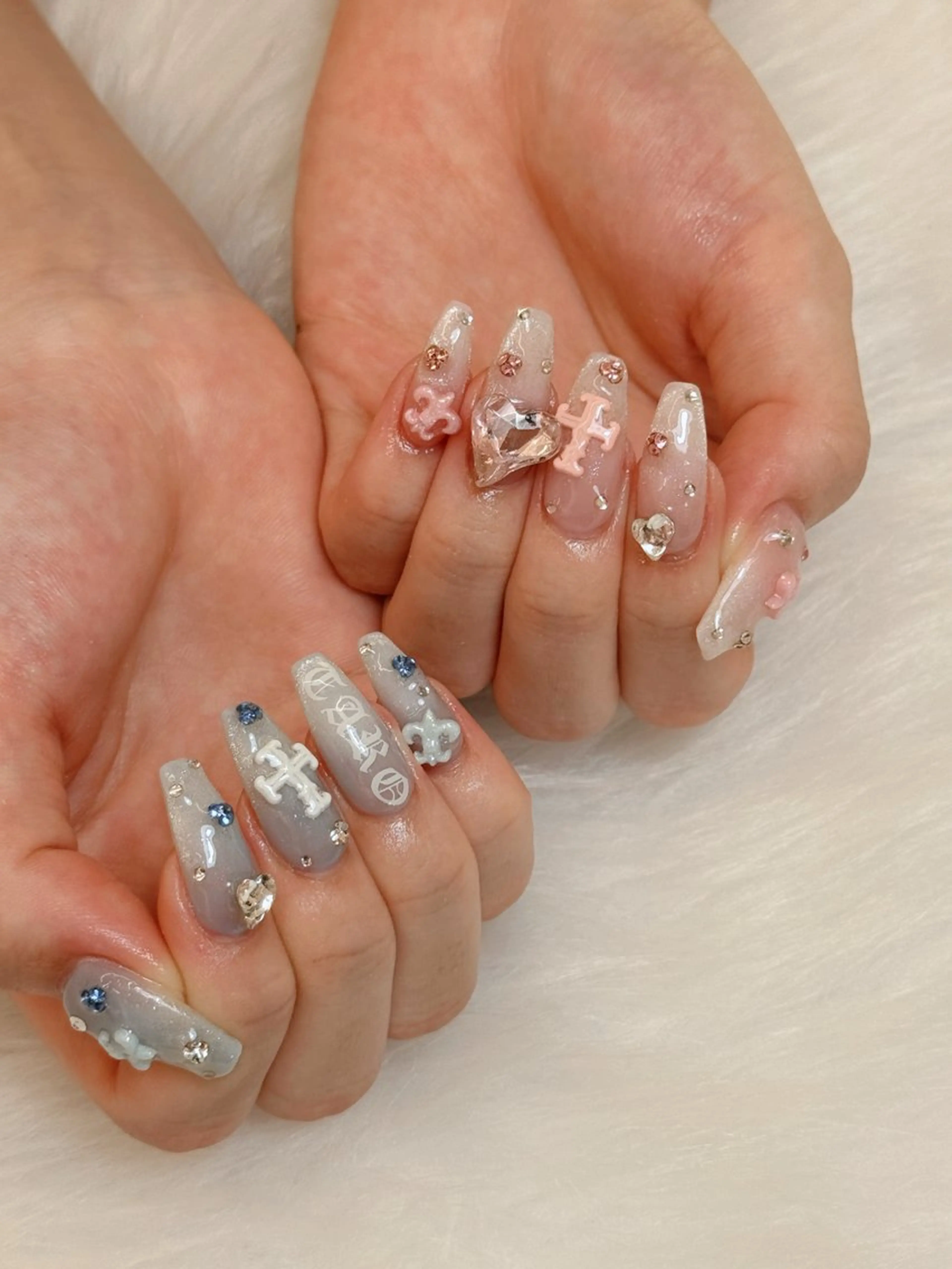 ネイル チークネイル 長さ出し フットネイル 韓国ネイル マグネットネイル Luxe Nailのネイルデザイン