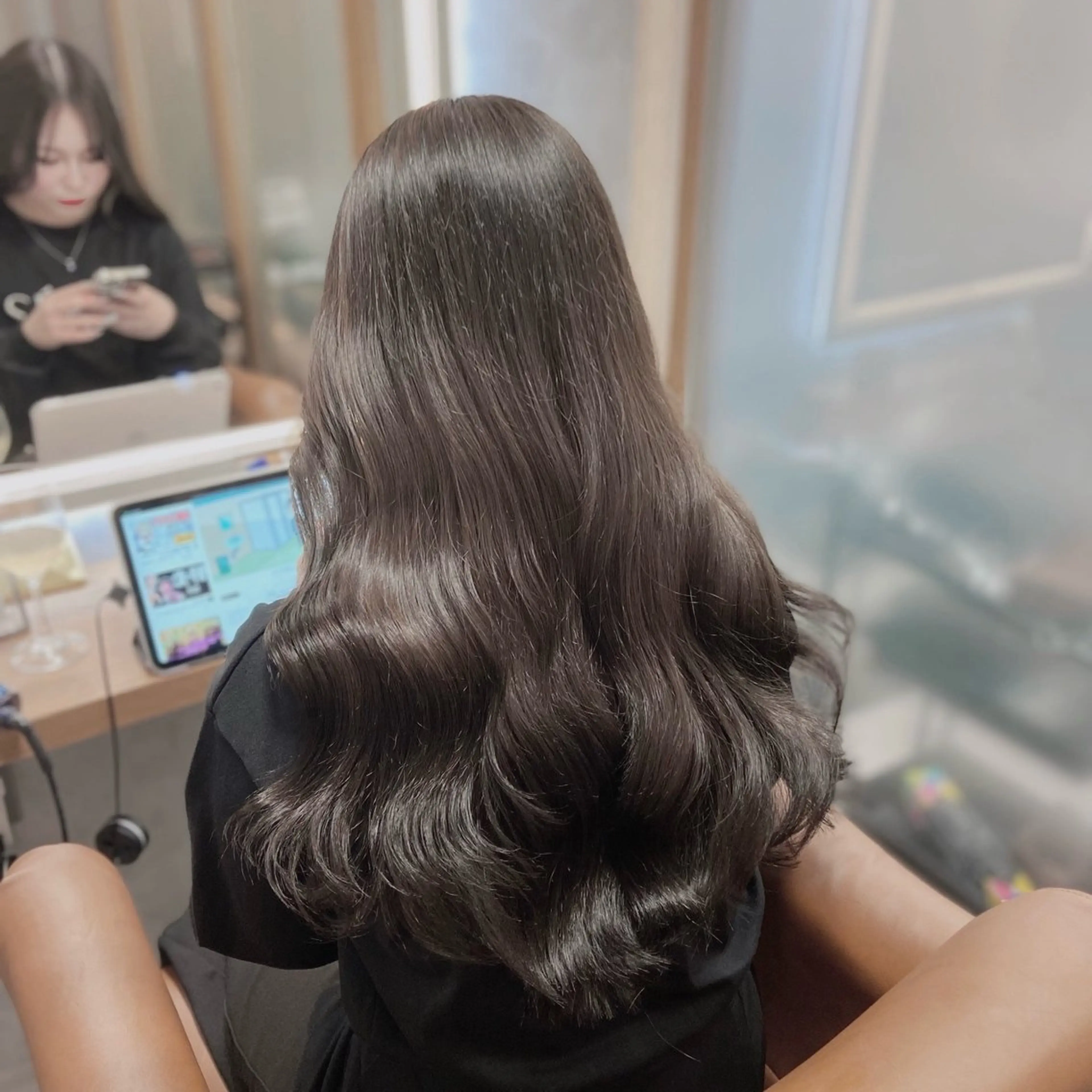 カラー ベージュカラー ブリーチ グレージュ ベージュ・グレー ジュ達人KOJIROのヘアスタイル