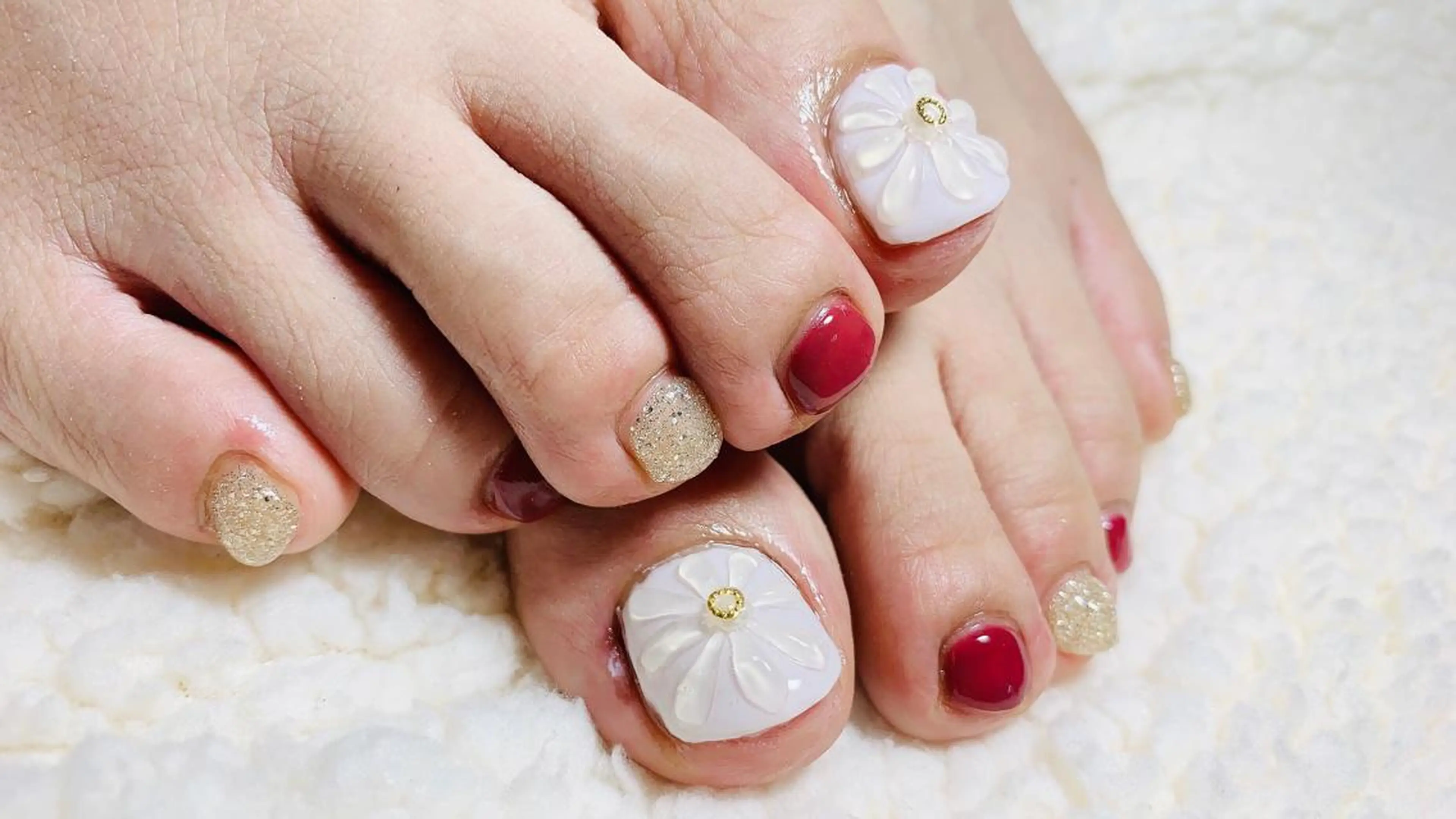 ネイル アートネイル フットネイル ぷっくりネイル 金山 沙織のエステ・リラクイメージ