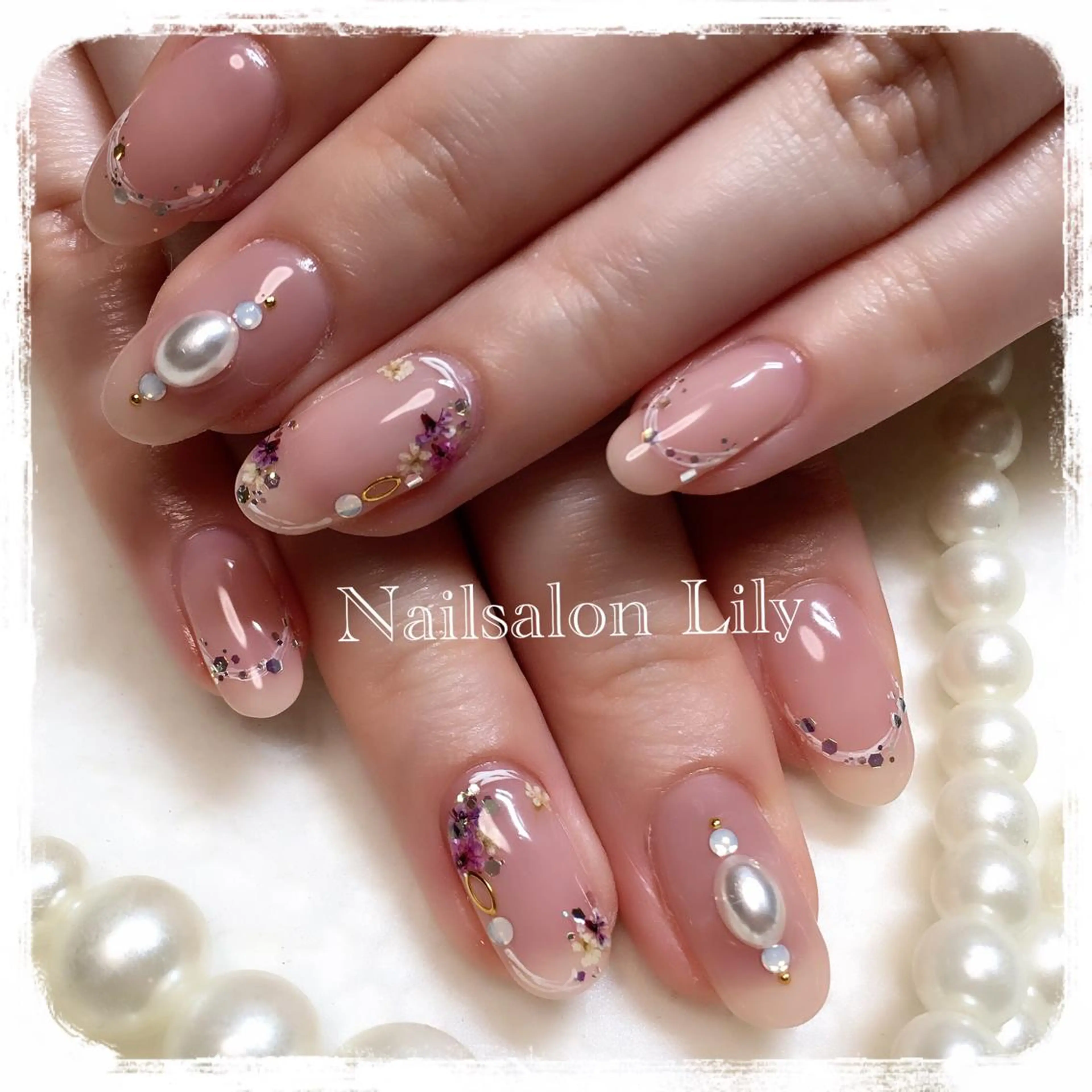 ネイル Nailsalon Lilyのネイルデザイン