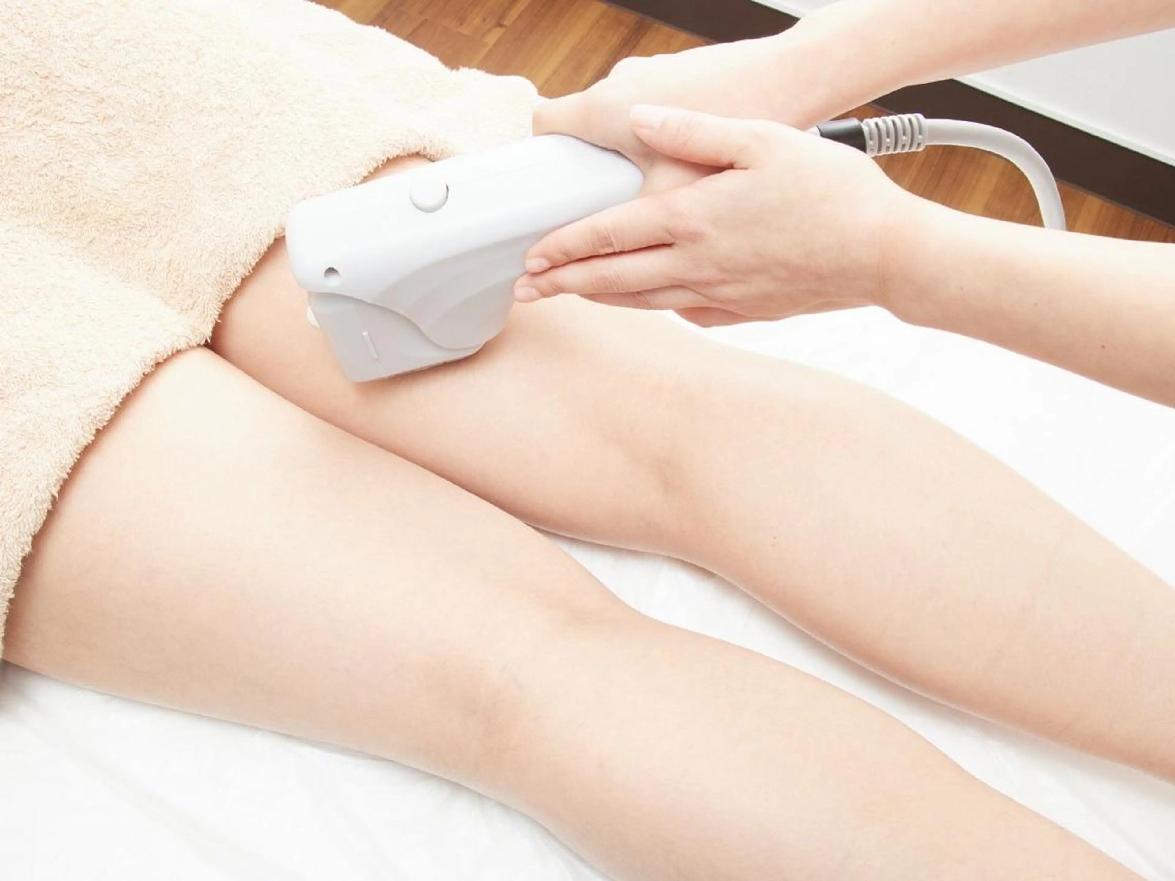 ミニモ価格🌈最新9D焦点式美容機器で本気の痩身🔥下半身🦵🏻🔥¥45000→¥14900✨の写真